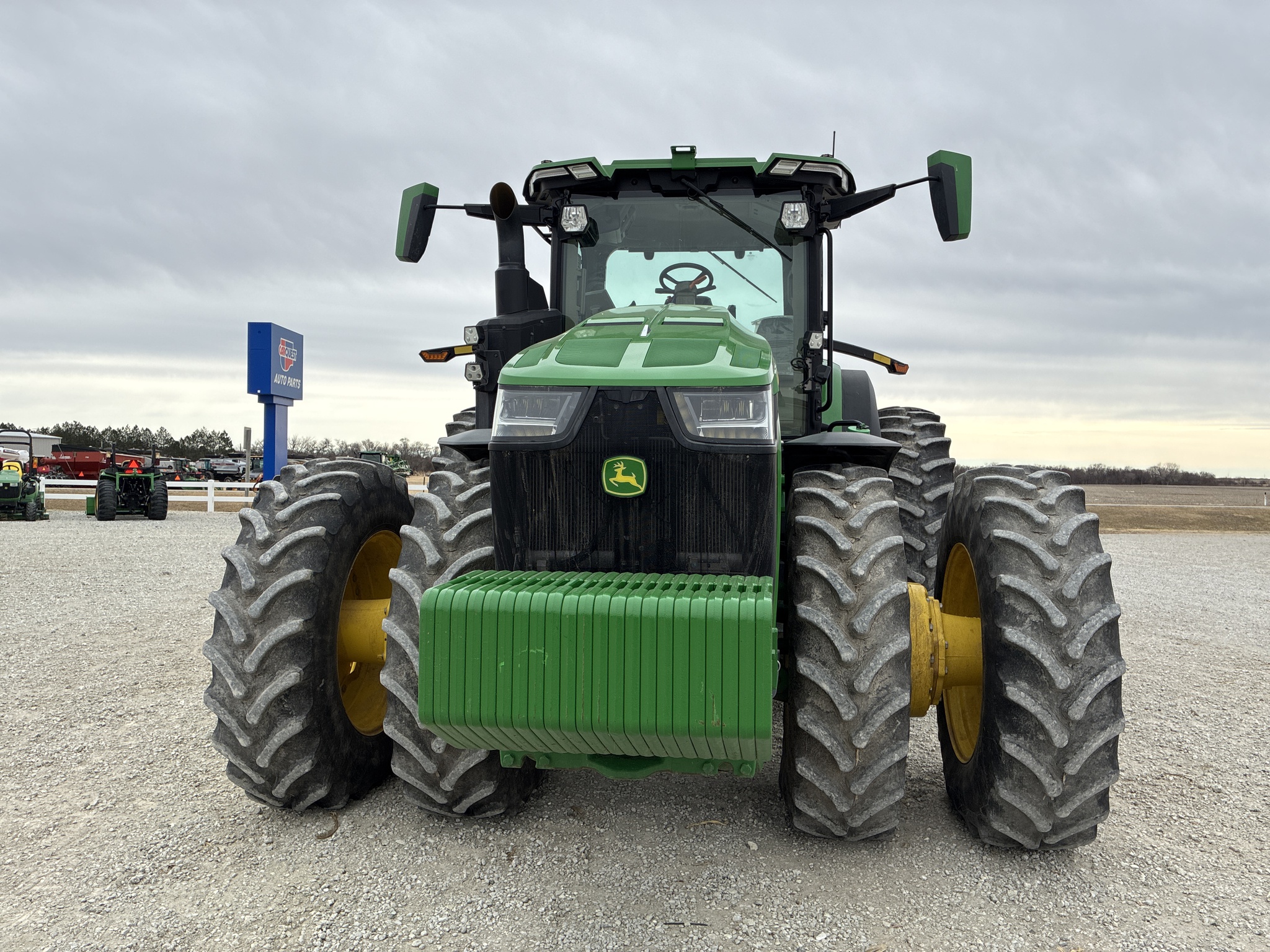  2023 John Deere 8R 410 at LandMark in Smith Center, KS