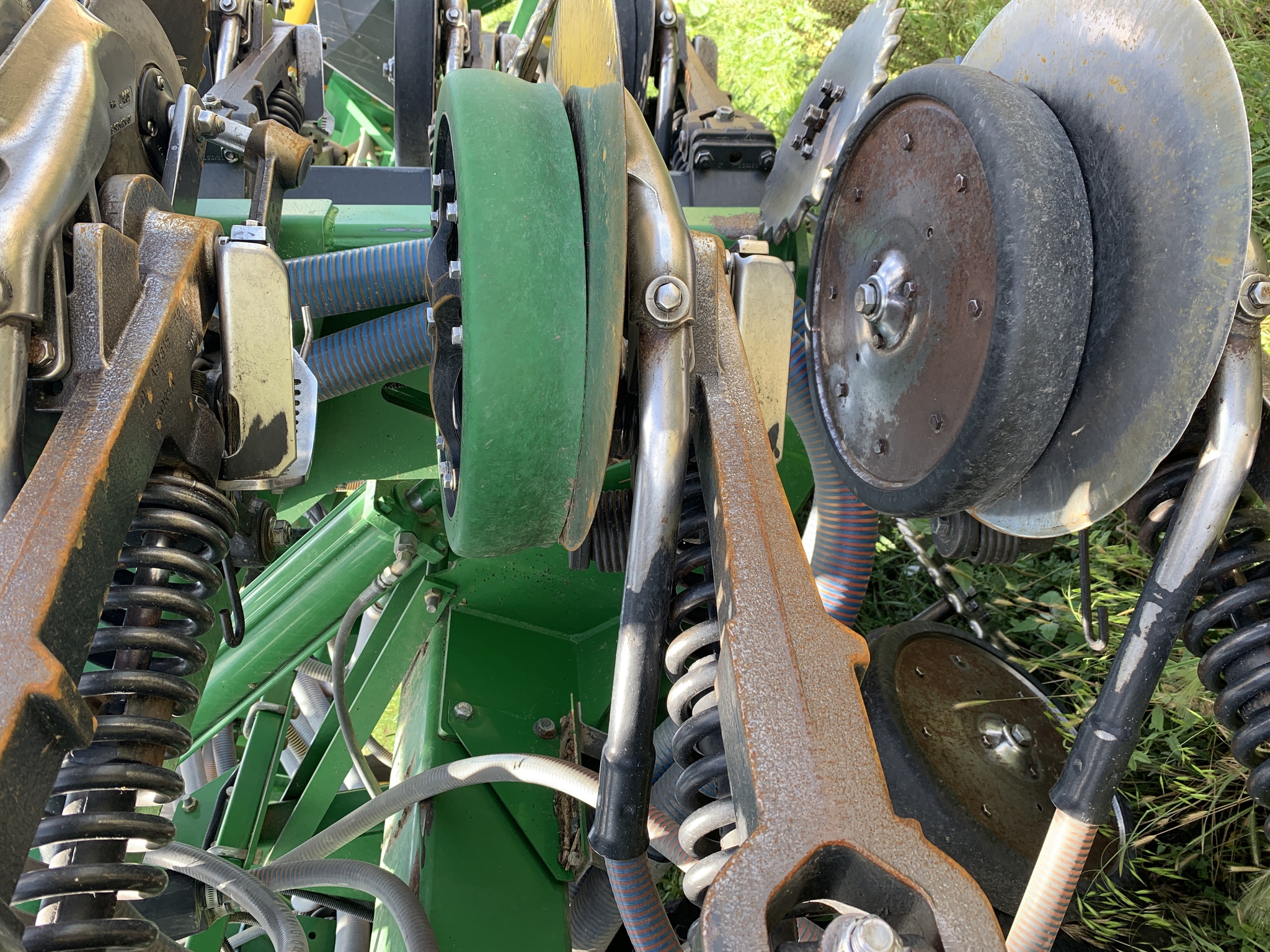  2013 John Deere 1890 at LandMark in Hebron, NE