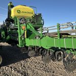  2023 John Deere 1725C at LandMark in Lexington, NE