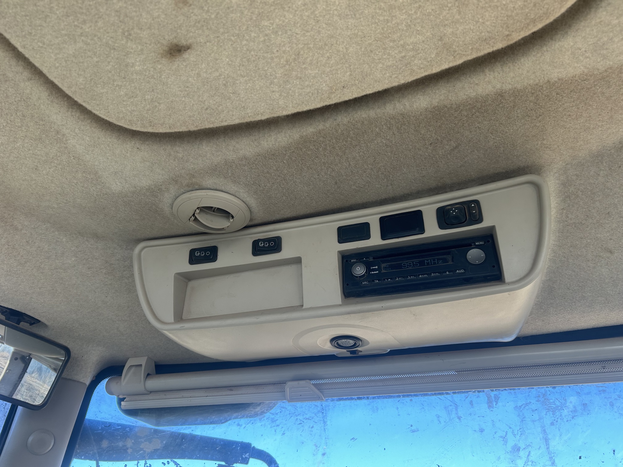  2015 John Deere 7210R at LandMark in Marysville, KS