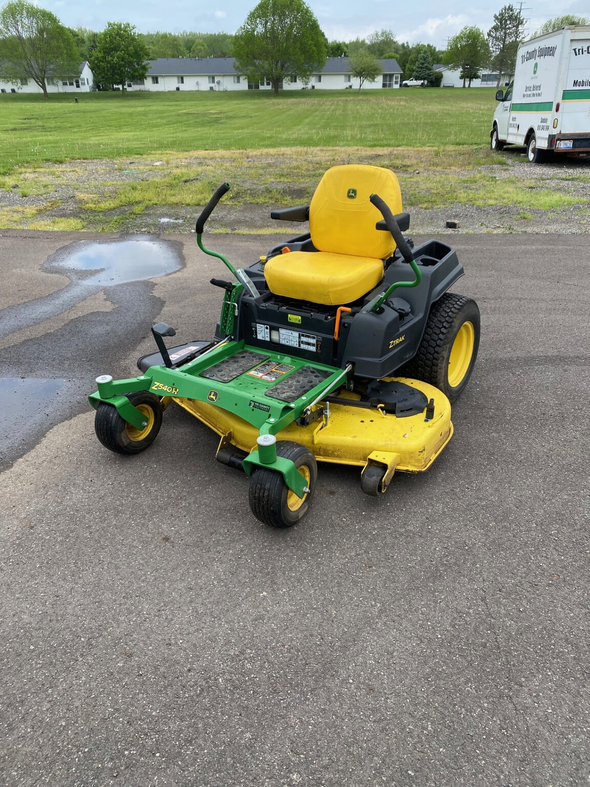 On Lot 2017 John Deere Z540R at Tri County Equipment Birch Run, MI