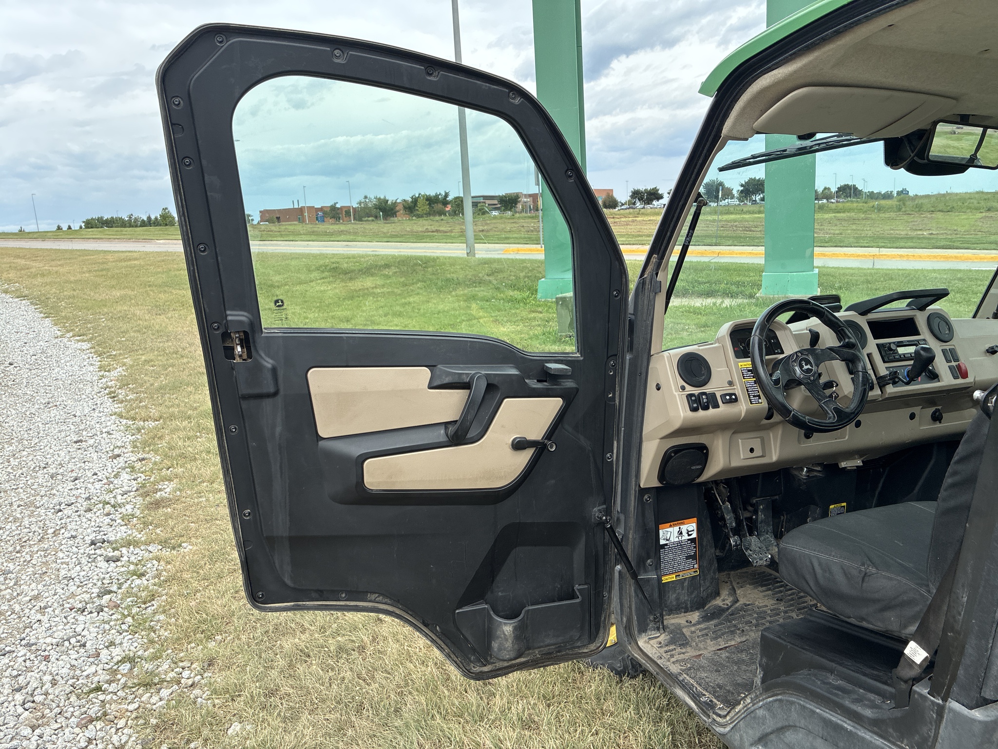  2019 John Deere XUV 835R at LandMark in Beatrice, NE