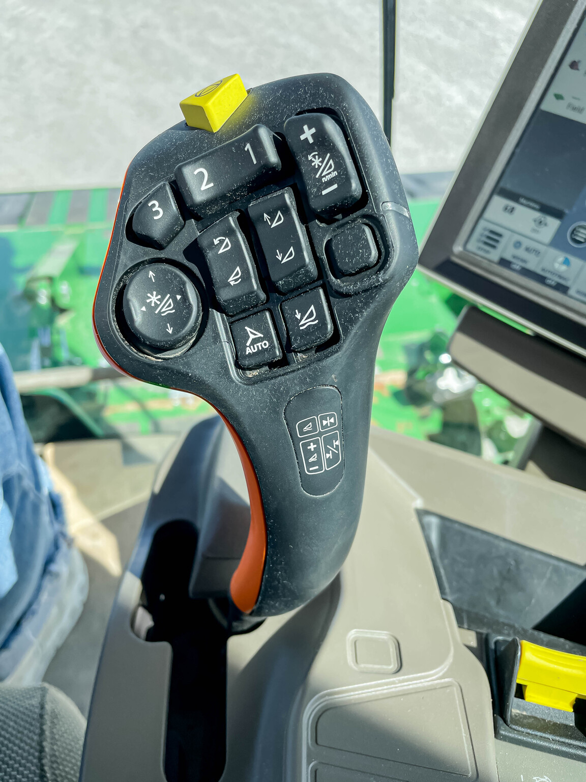  2024 John Deere W235R at LandMark in Fairfield, NE