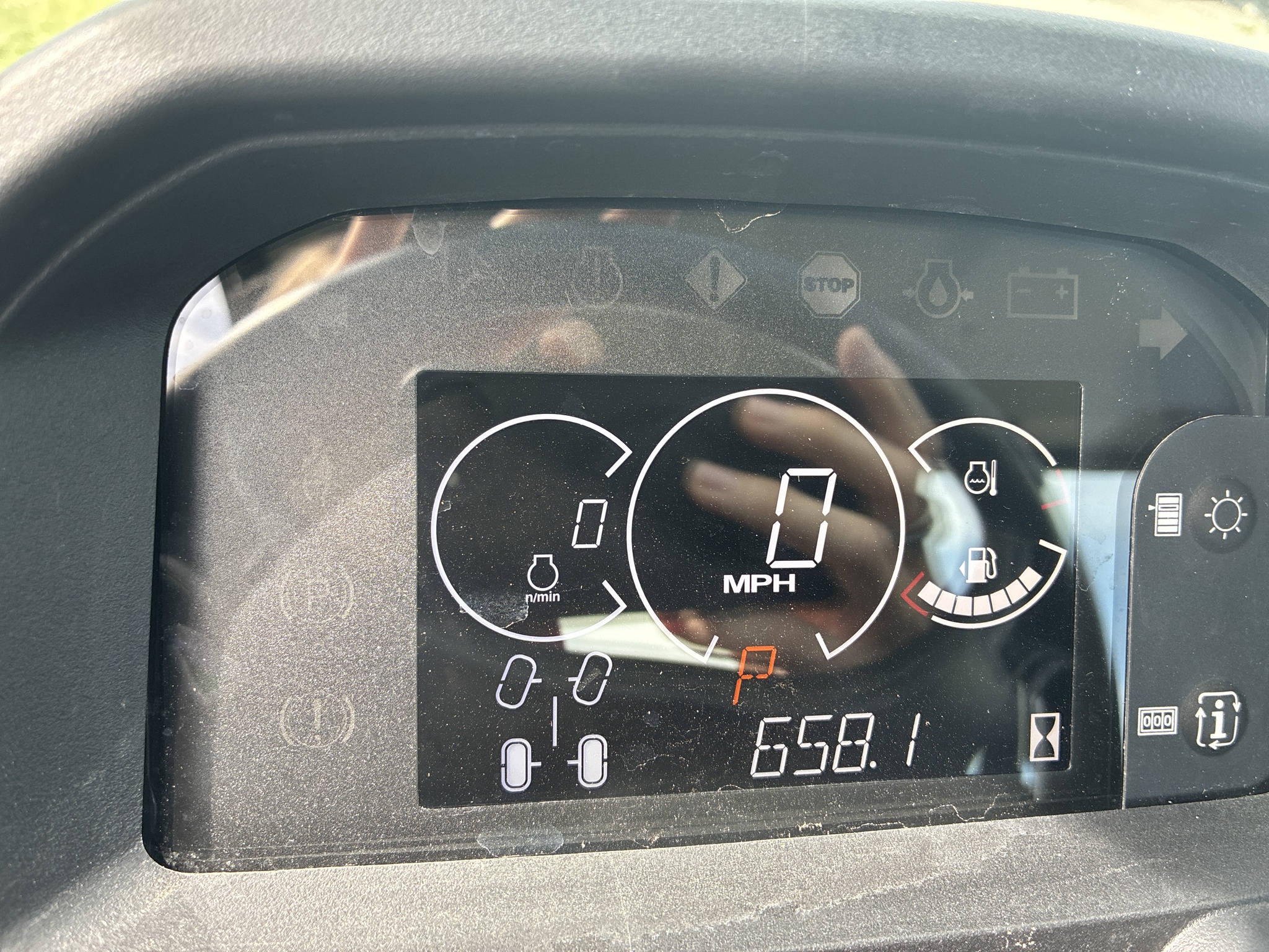  2025 John Deere XUV 845M at LandMark in Marysville, KS