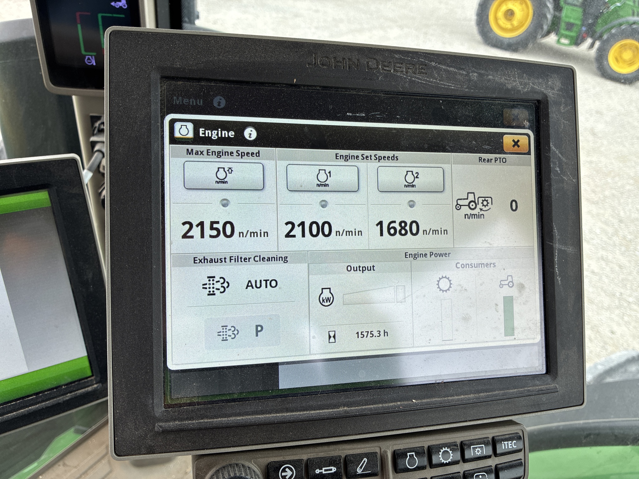  2023 John Deere 8R 410 at LandMark in Smith Center, KS
