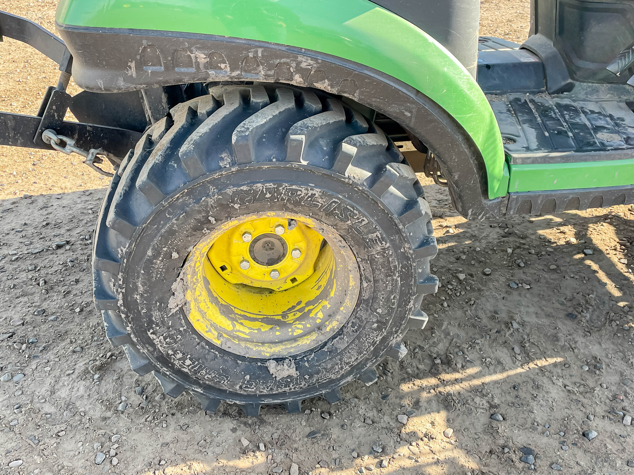  2022 John Deere 1025R at LandMark in Gothenburg, NE