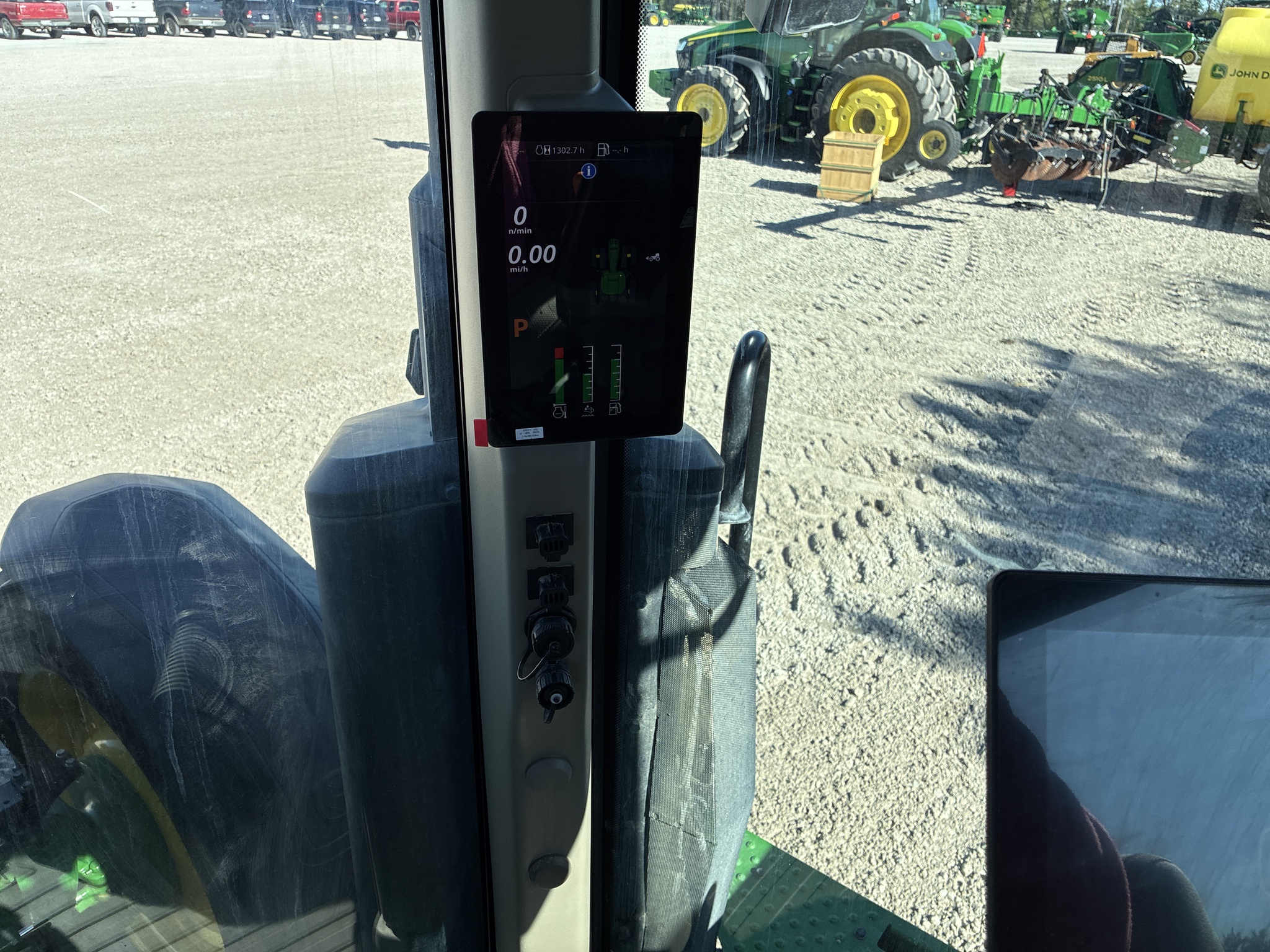  2025 John Deere 8R 250 at LandMark in Hastings, NE