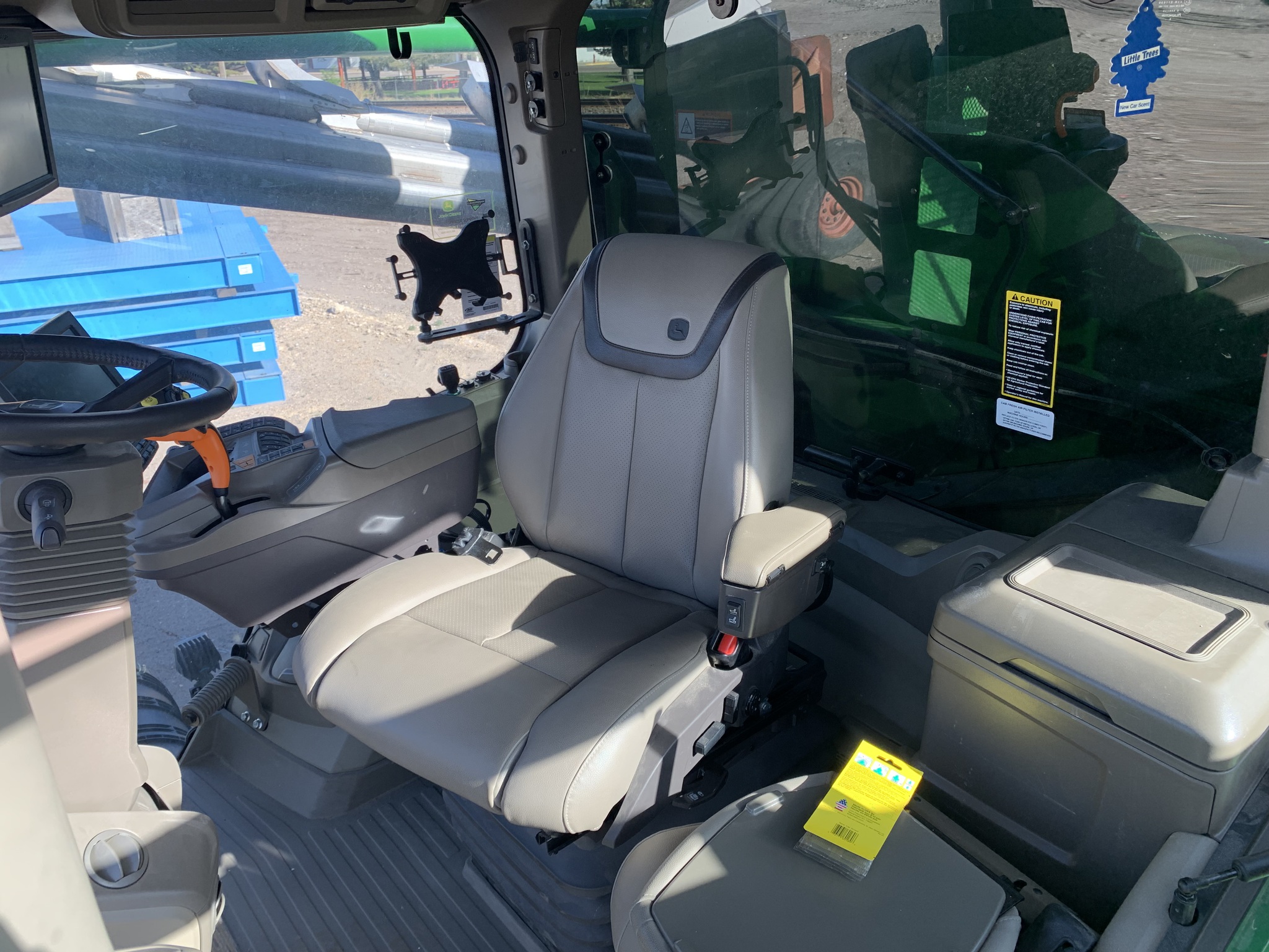  2024 John Deere 800R at LandMark in Gothenburg, NE