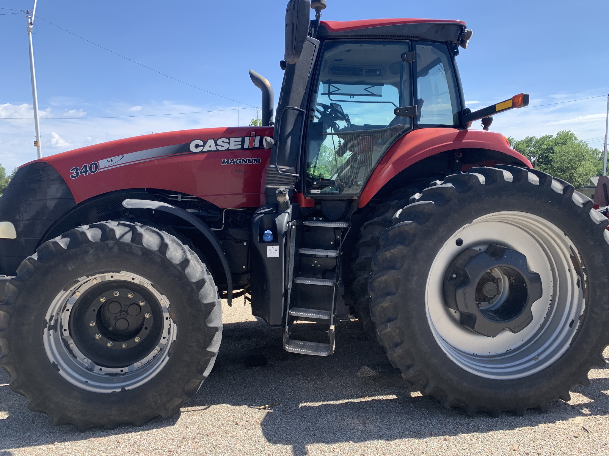  2015 Case Ih Magnum 340 at LandMark in Holdrege, NE