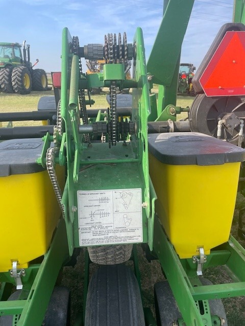  1998 John Deere 1760 at LandMark in Phillipsburg, KS