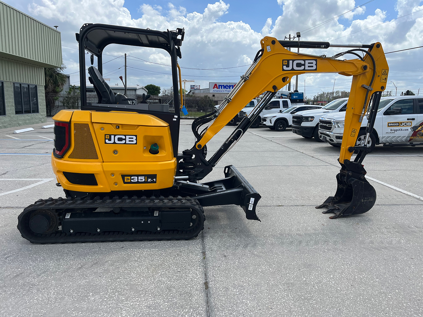  JCB 35Z at Briggs JCB Orlando, FL