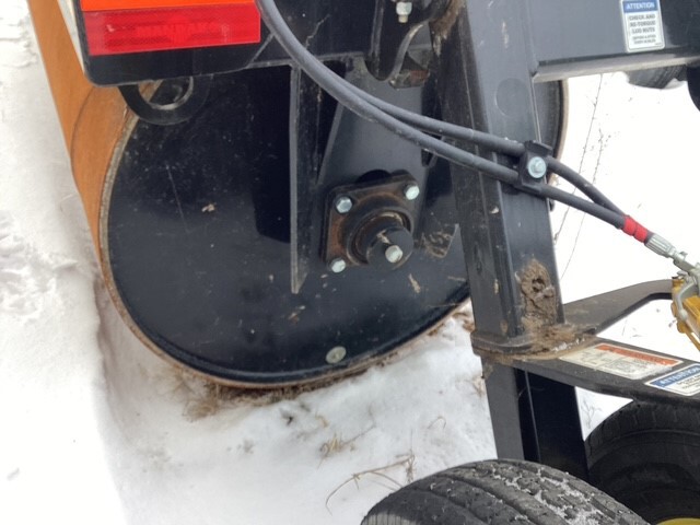 On Lot 2023 Mandako LR562201 at Tri County Equipment Bad Axe, MI