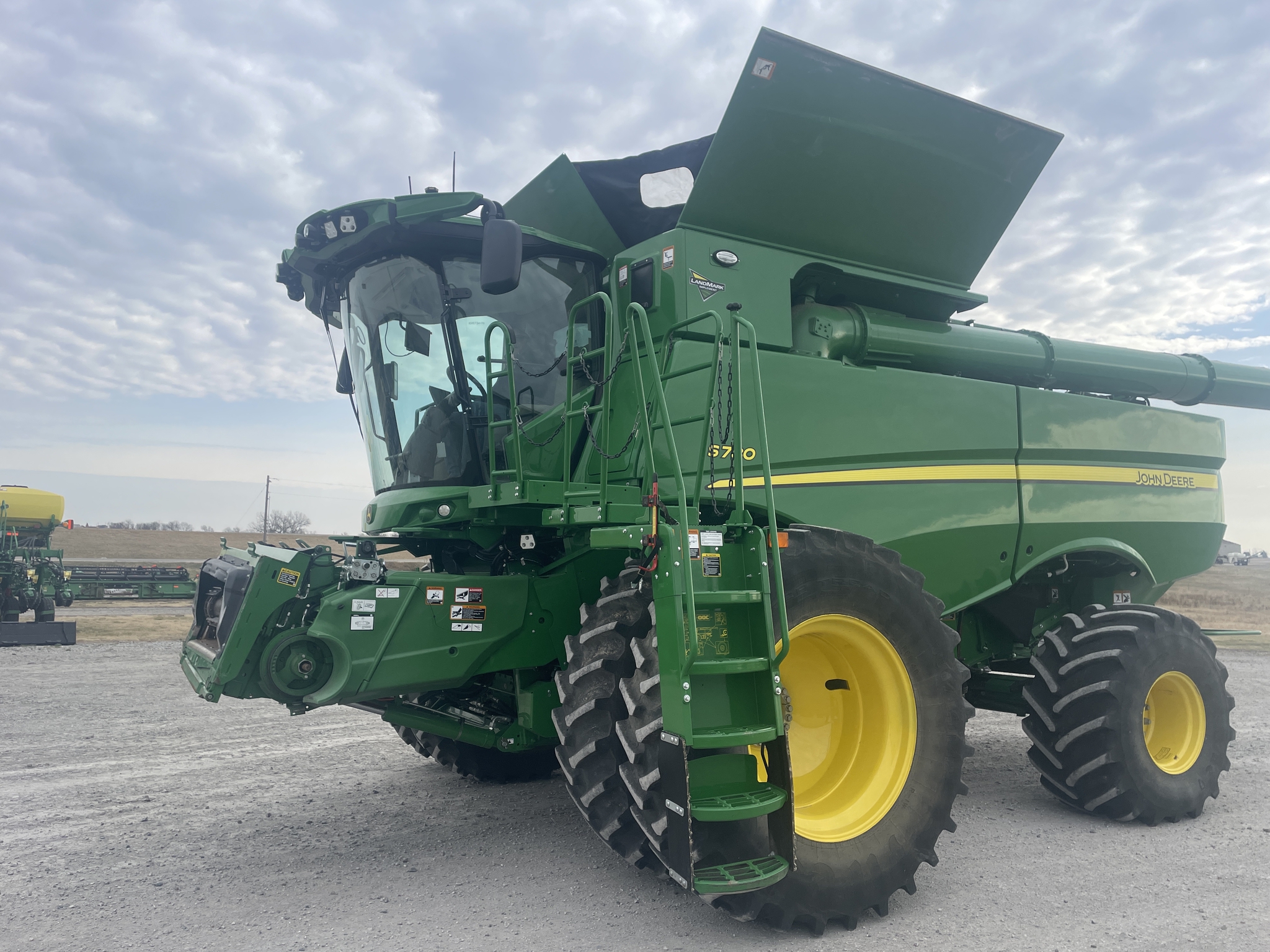  2024 John Deere S780 at LandMark in Beatrice, NE