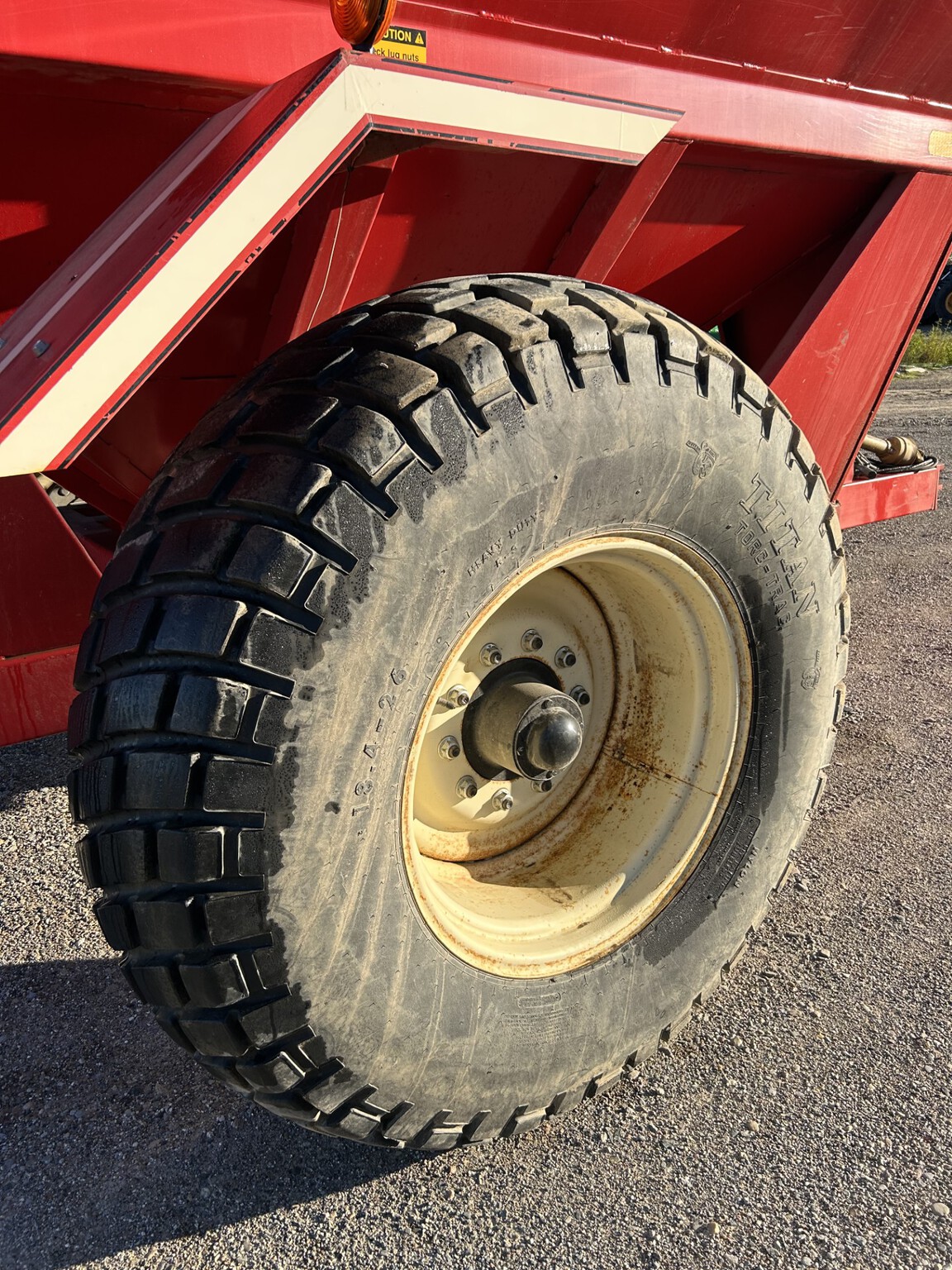 On Lot  E-z Trail 510 at Tri County Equipment Marlette, MI