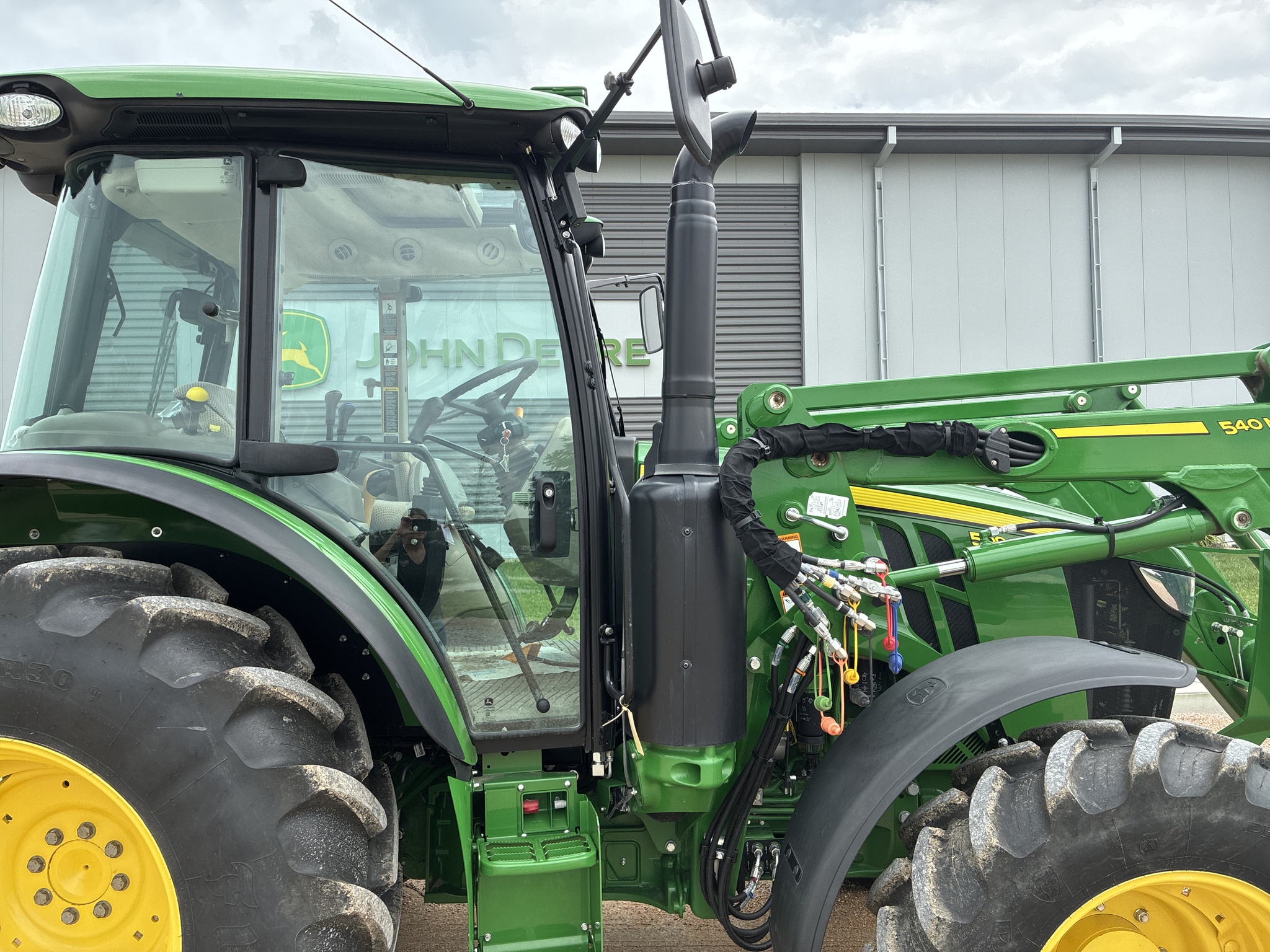  2023 John Deere 5090M at LandMark in Hebron, NE