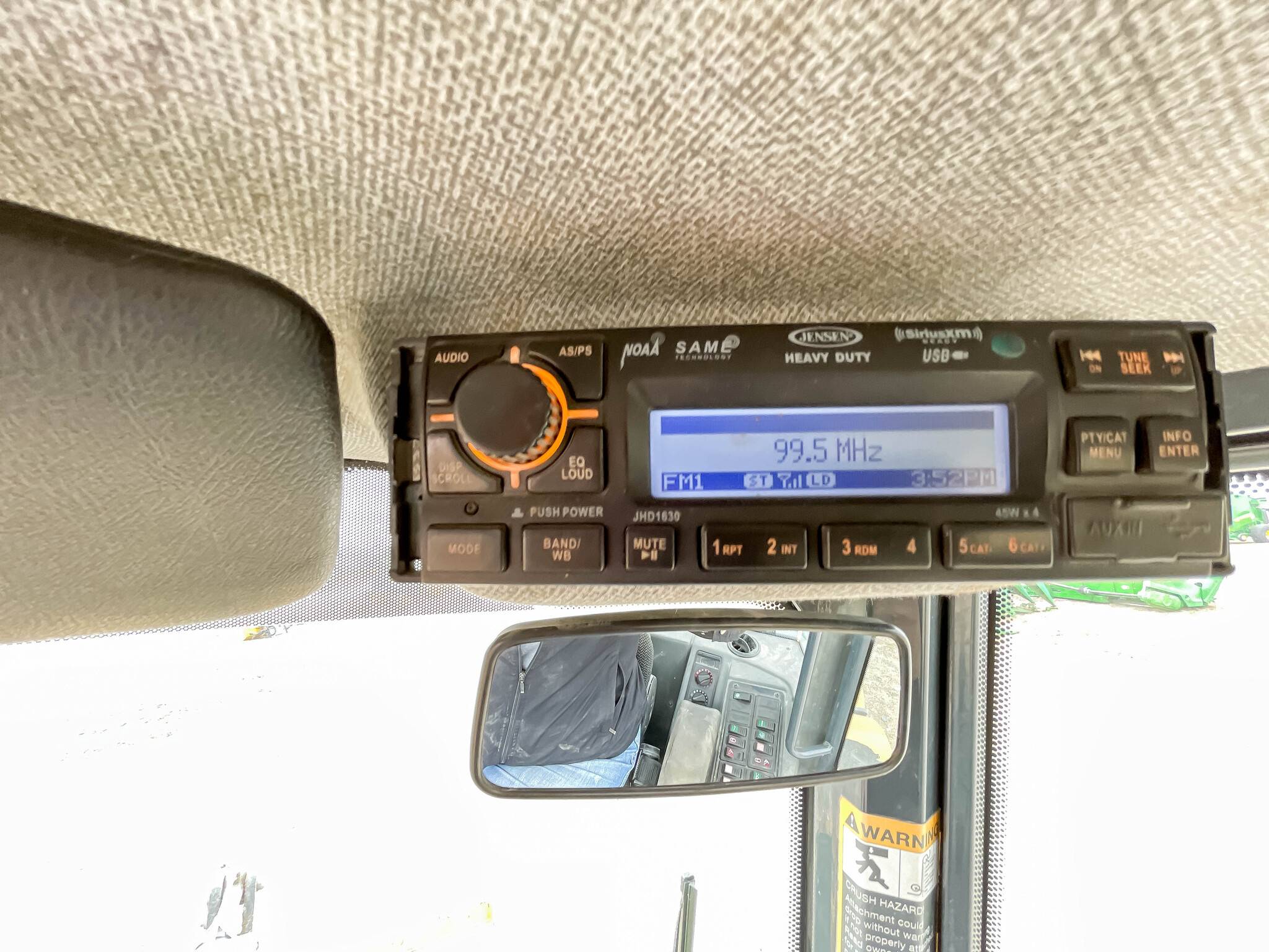  2015 John Deere 324K at LandMark in Holdrege, NE