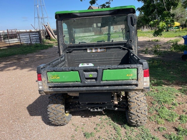  2023 John Deere XUV 835R at LandMark in Kearney, NE