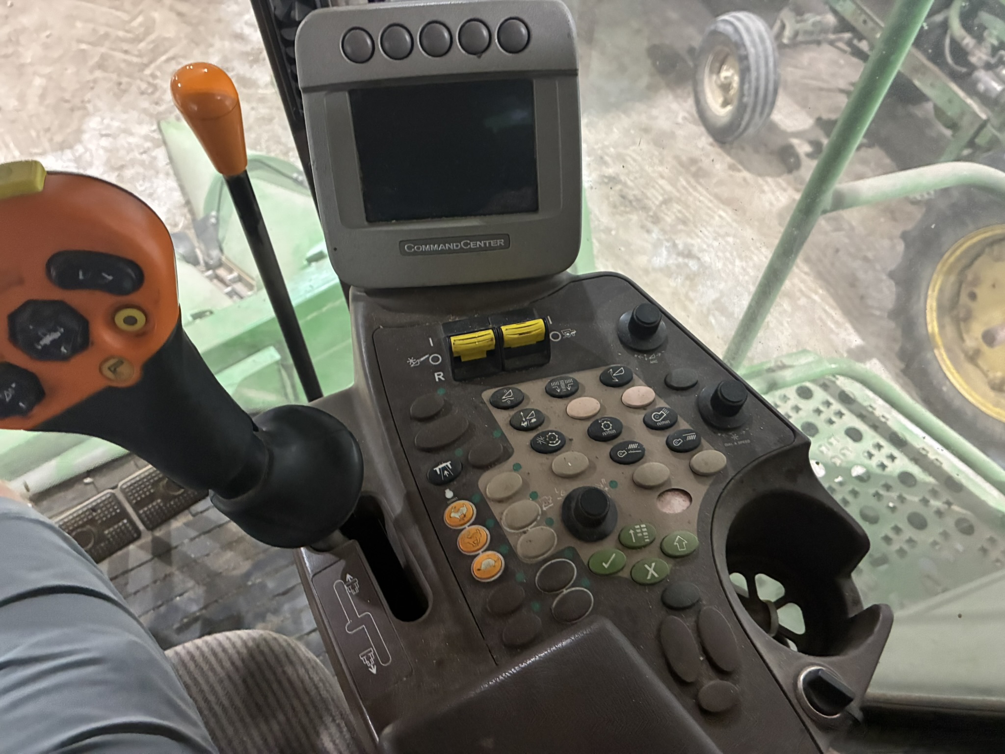  2010 John Deere 9570 STS at LandMark in Marysville, KS