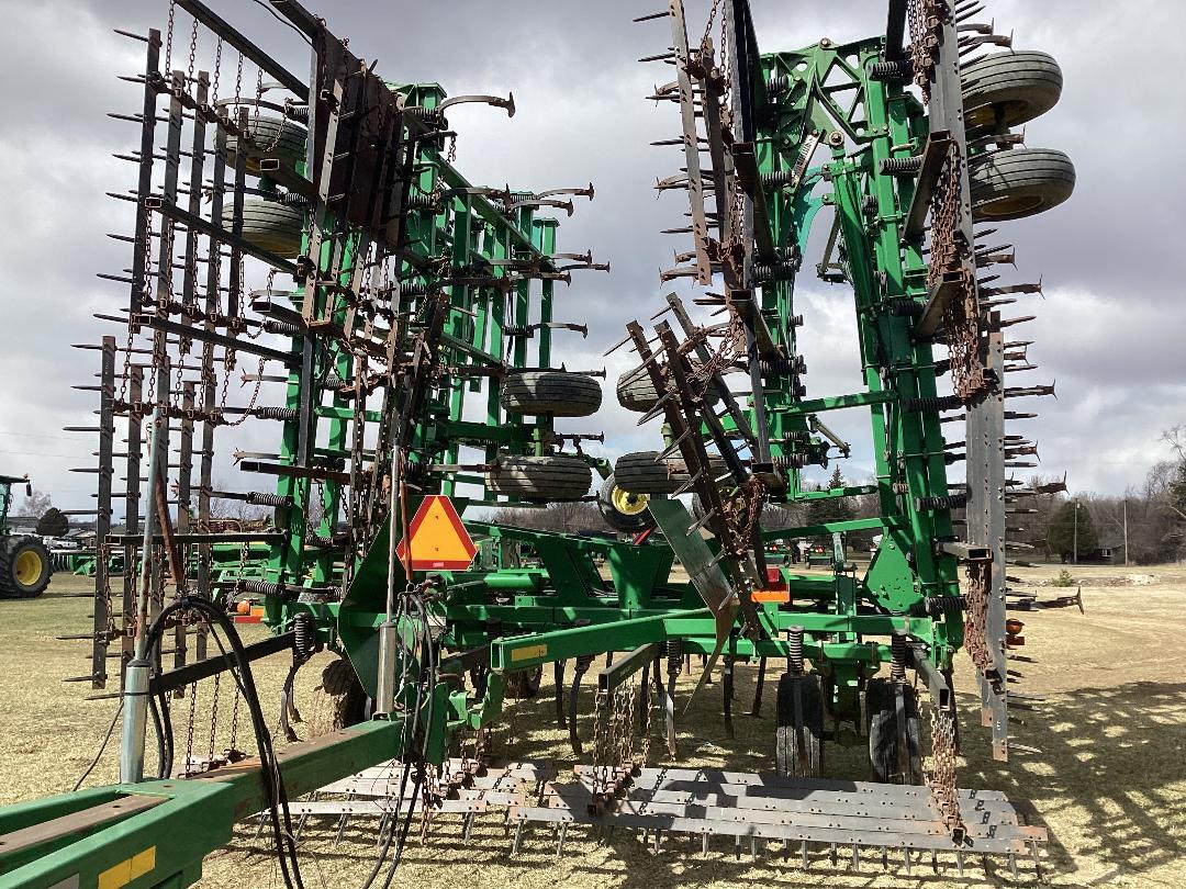 On Lot 2009 John Deere 2210 61.5' at Tri County Equipment Bad Axe, MI
