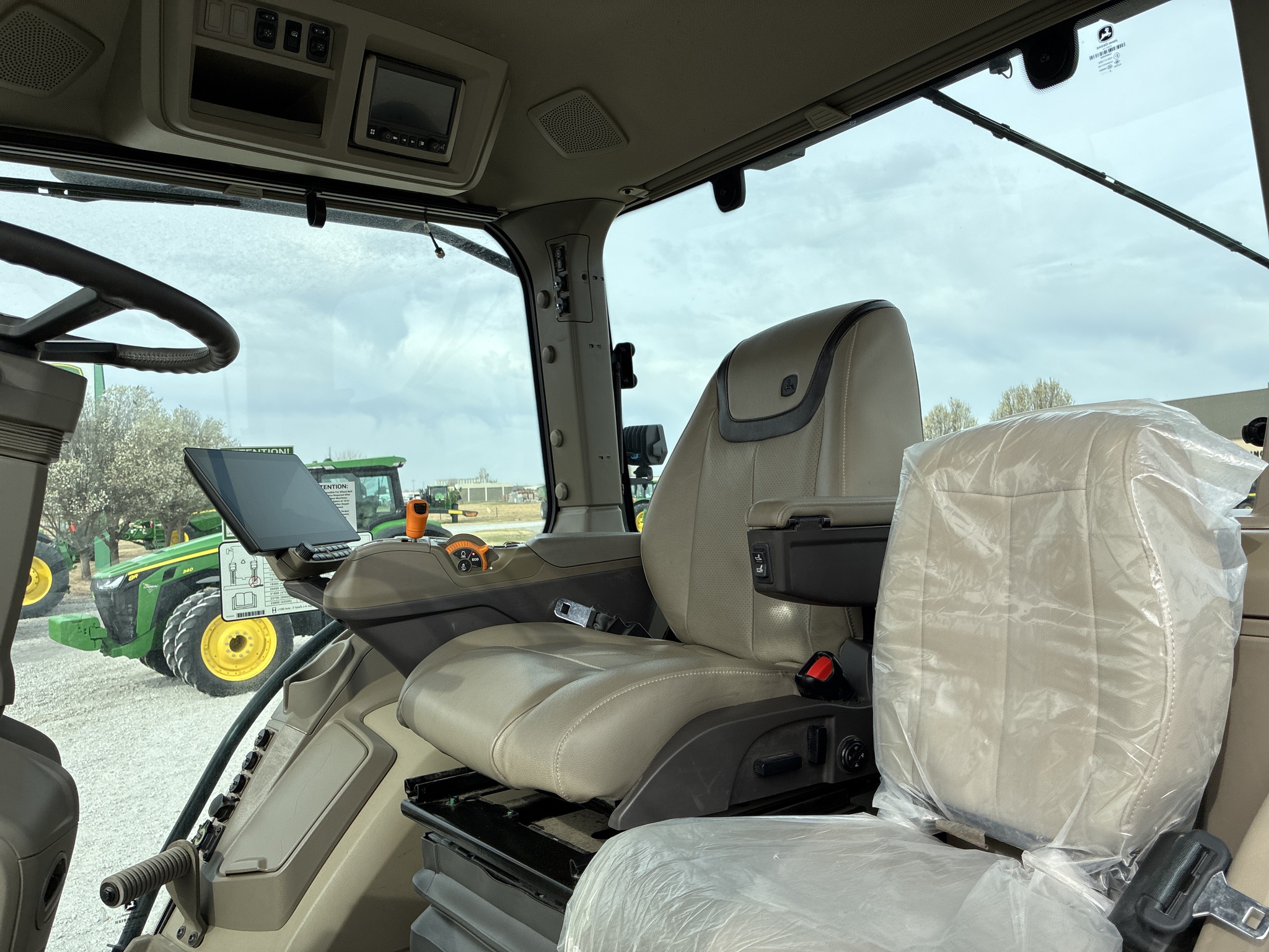  2024 John Deere 8RX 370 at LandMark in Kearney, NE