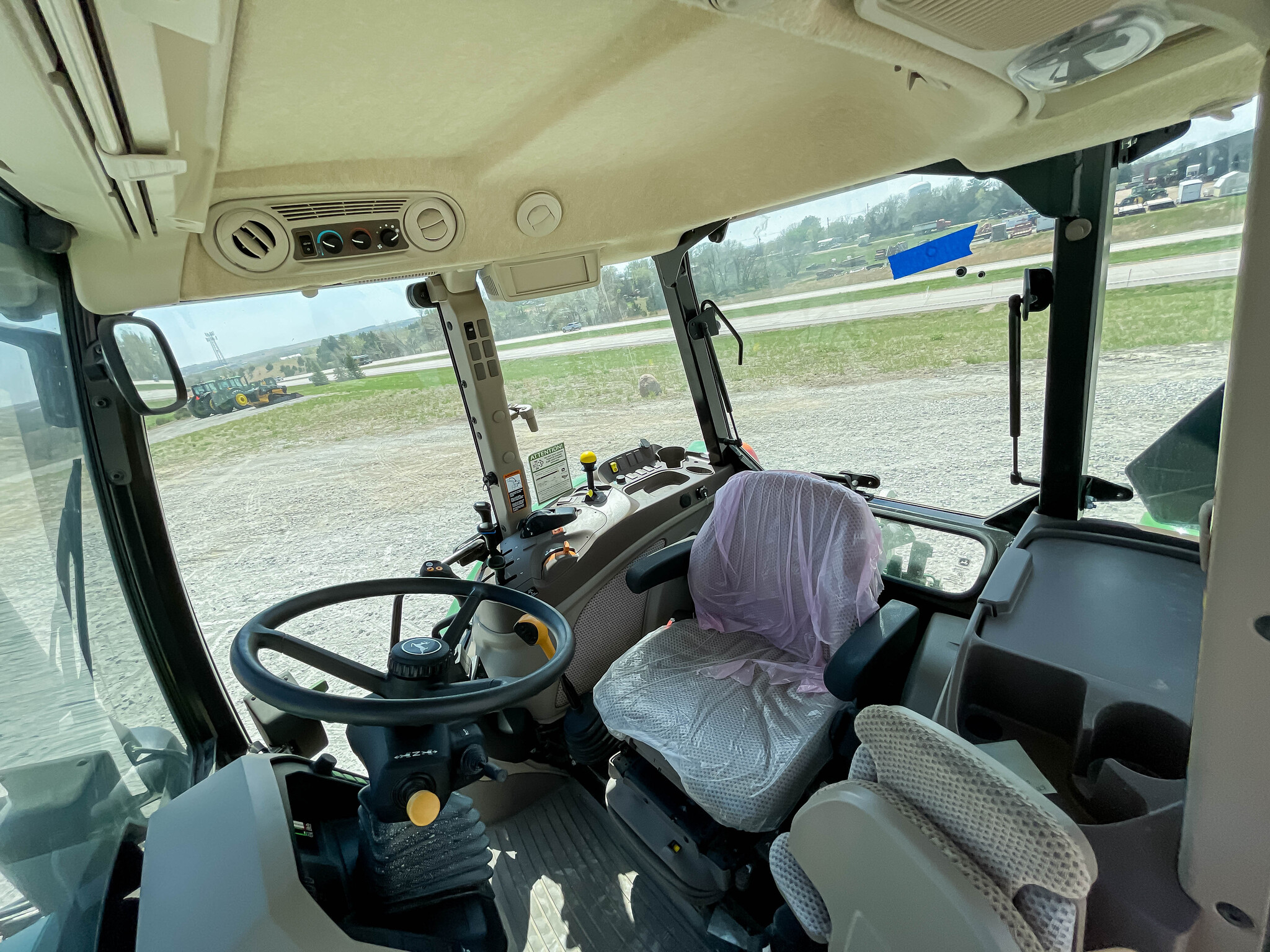  2022 John Deere 5090M at LandMark in Hebron, NE
