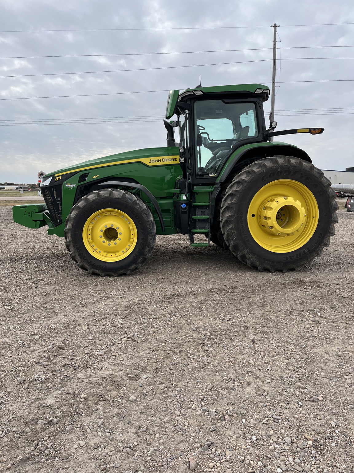  2025 John Deere 8R 410 at LandMark in Minden, NE