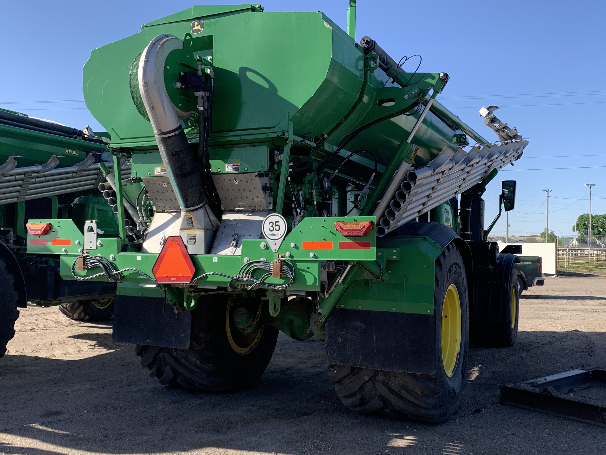  2024 John Deere 800R at LandMark in Gothenburg, NE