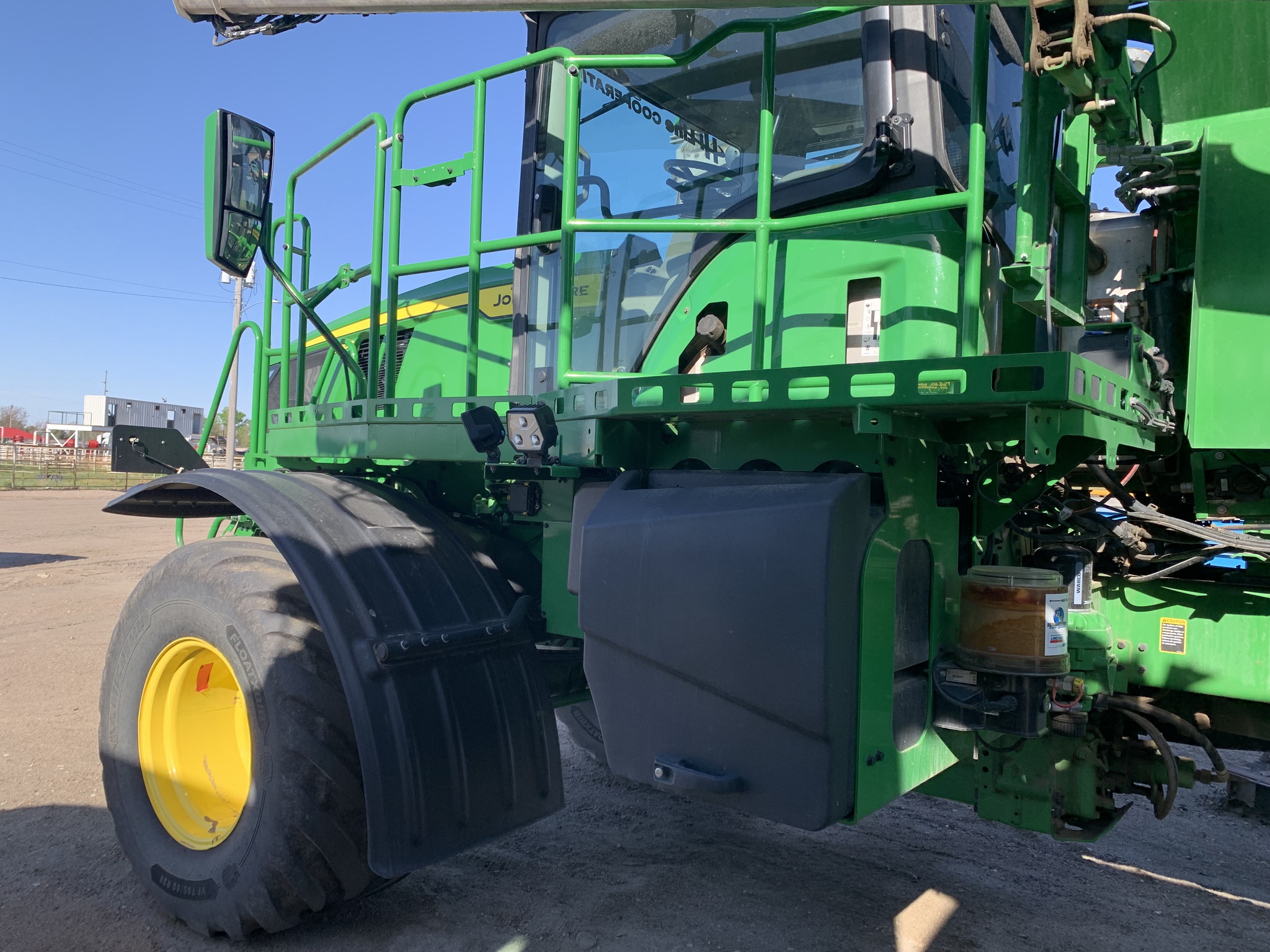 2024 John Deere 800R at LandMark in Gothenburg, NE