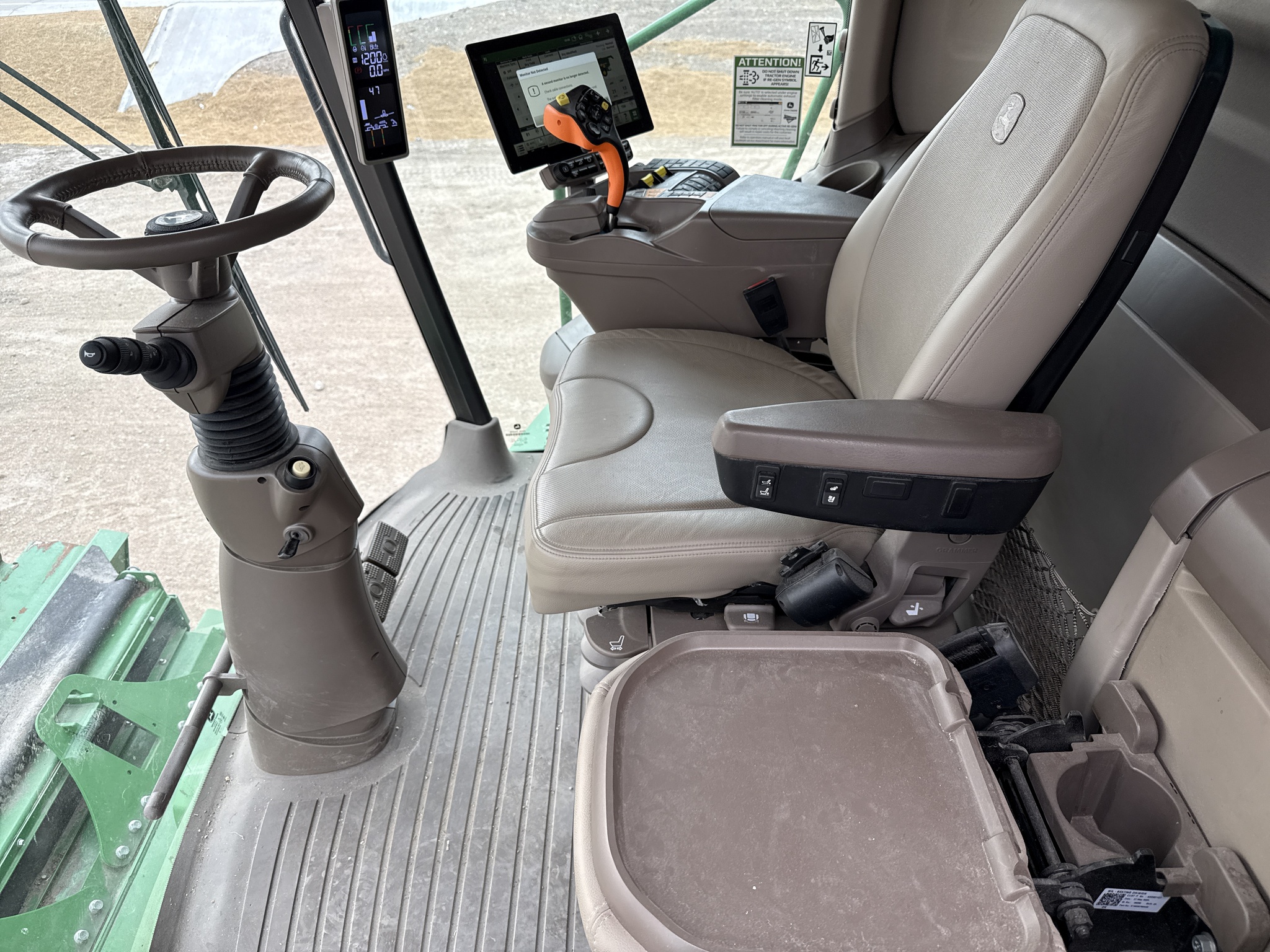  2024 John Deere S780 at LandMark in Lexington, NE