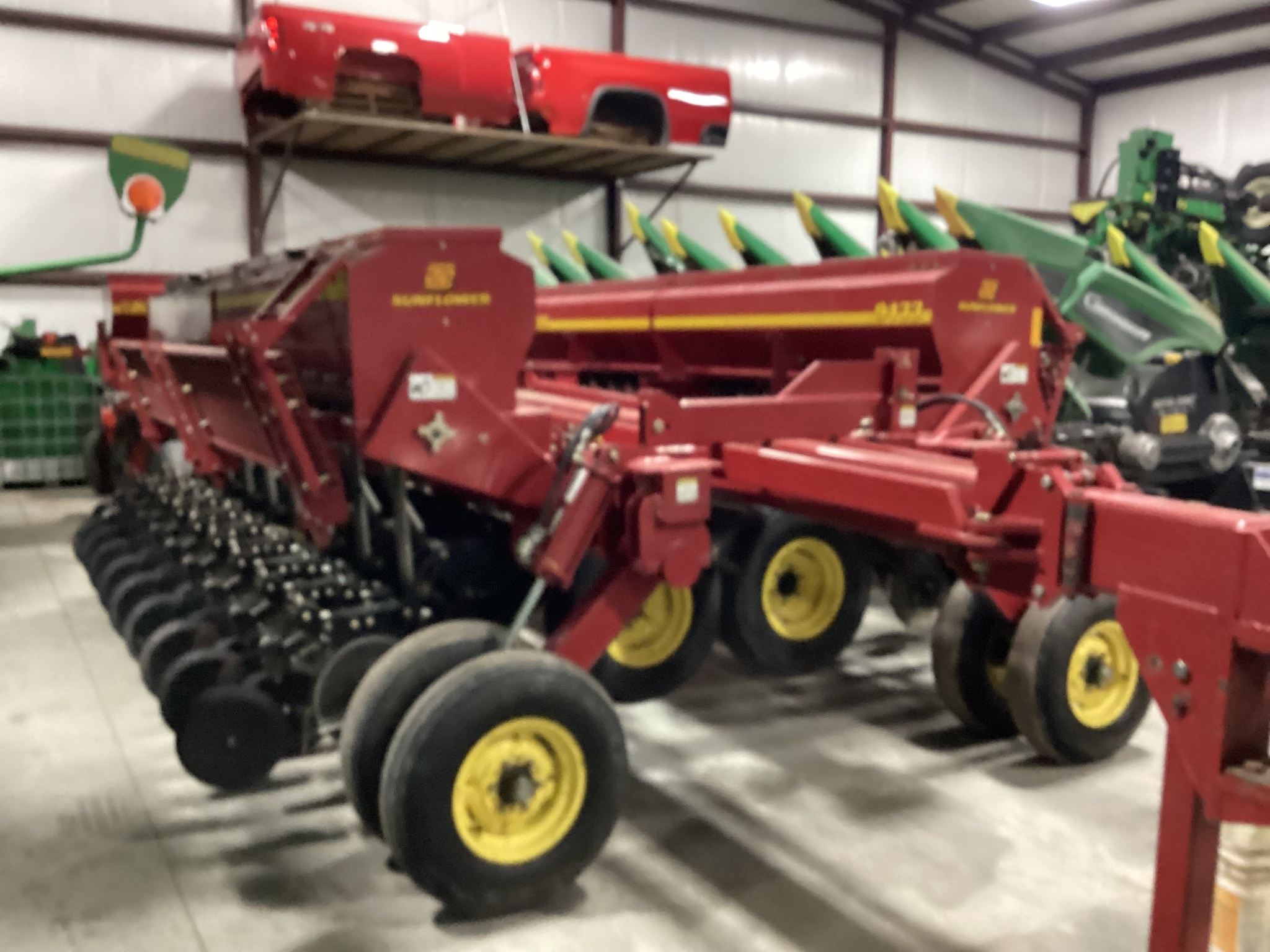  2008 Sunflower 9433-40 at LandMark in Minden, NE