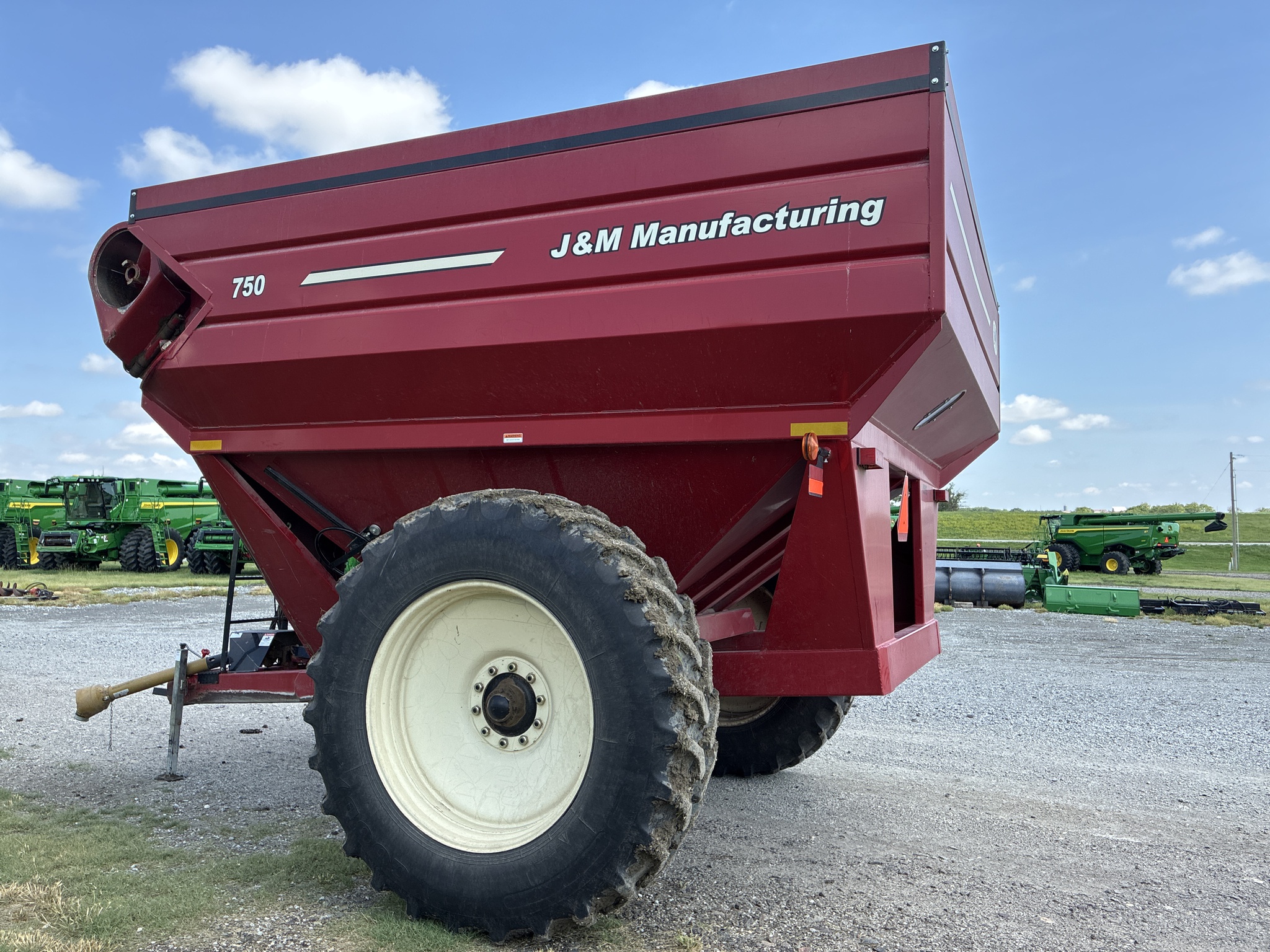  2010 J&m 750-18 at LandMark in Marysville, KS