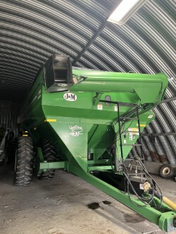  2010 UNVERFERTH 1150-20D at LandMark in Gothenburg, NE