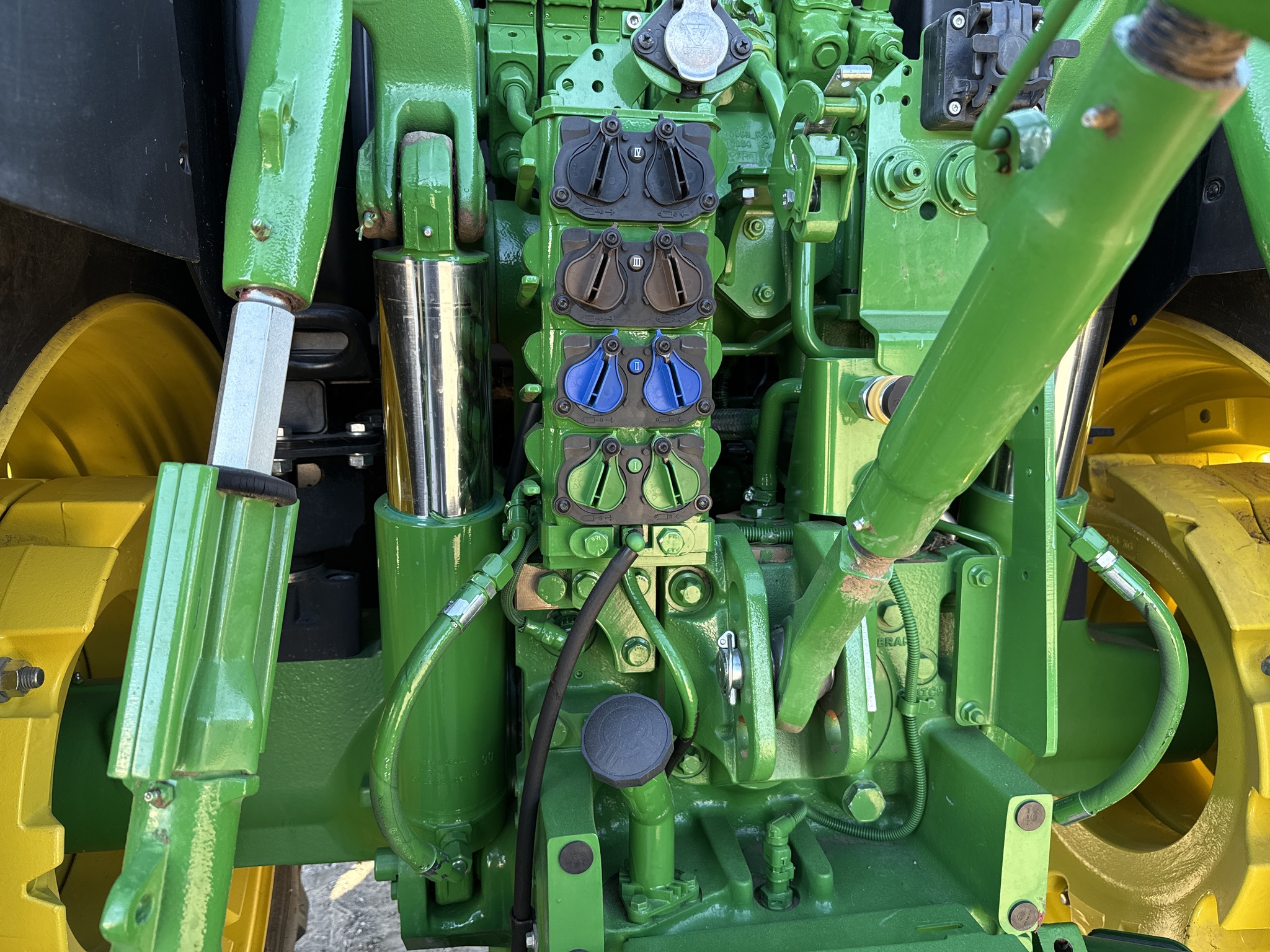  2023 John Deere 6R 155 at LandMark in Gothenburg, NE