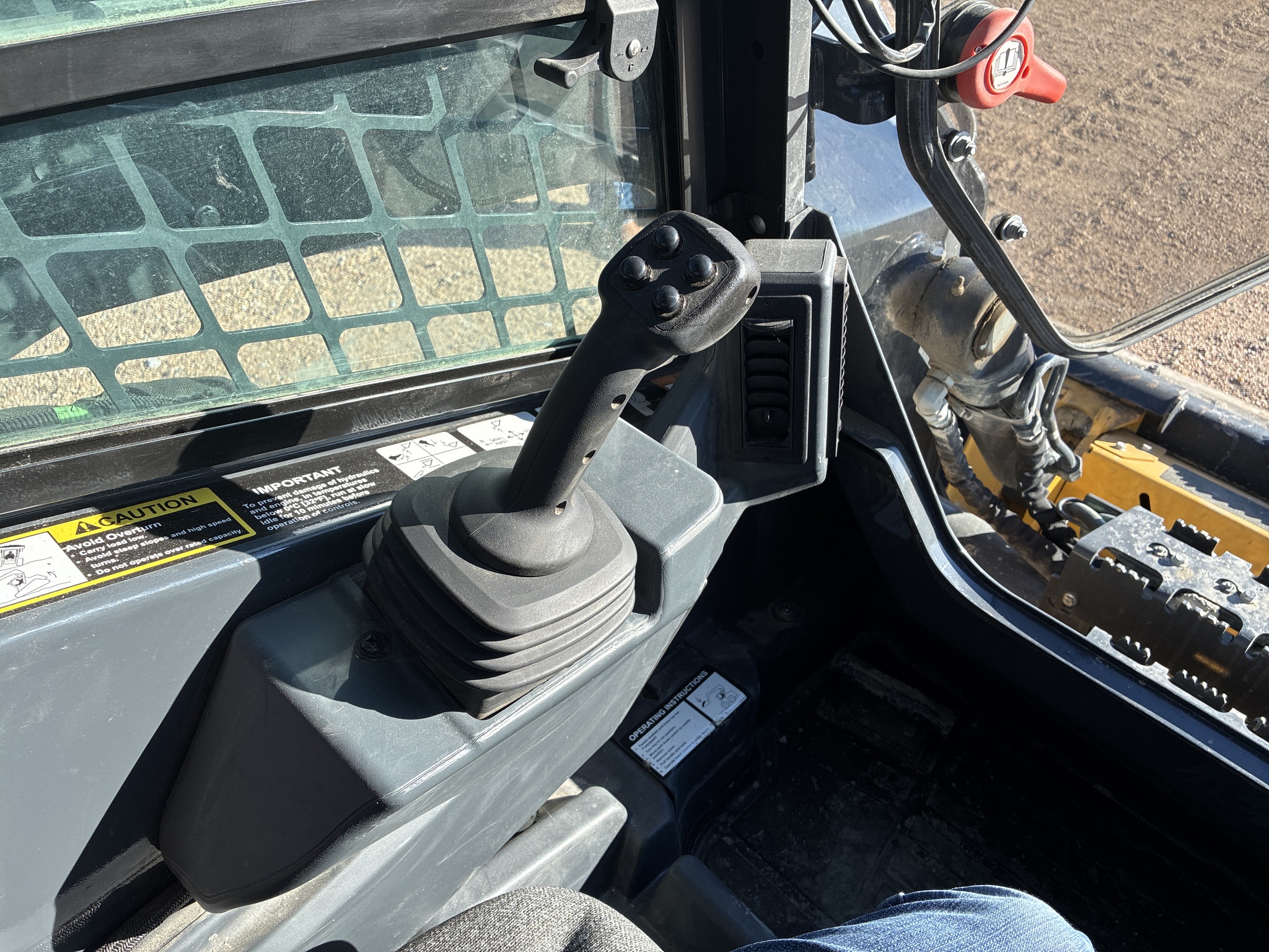  2024 John Deere 333G at LandMark in Hebron, NE