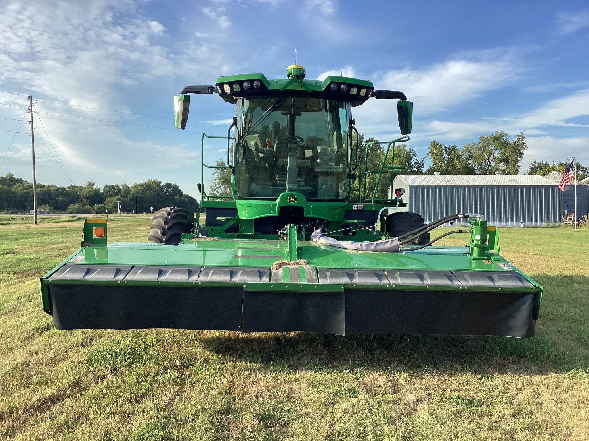  2024 John Deere W235R at LandMark in Minden, NE