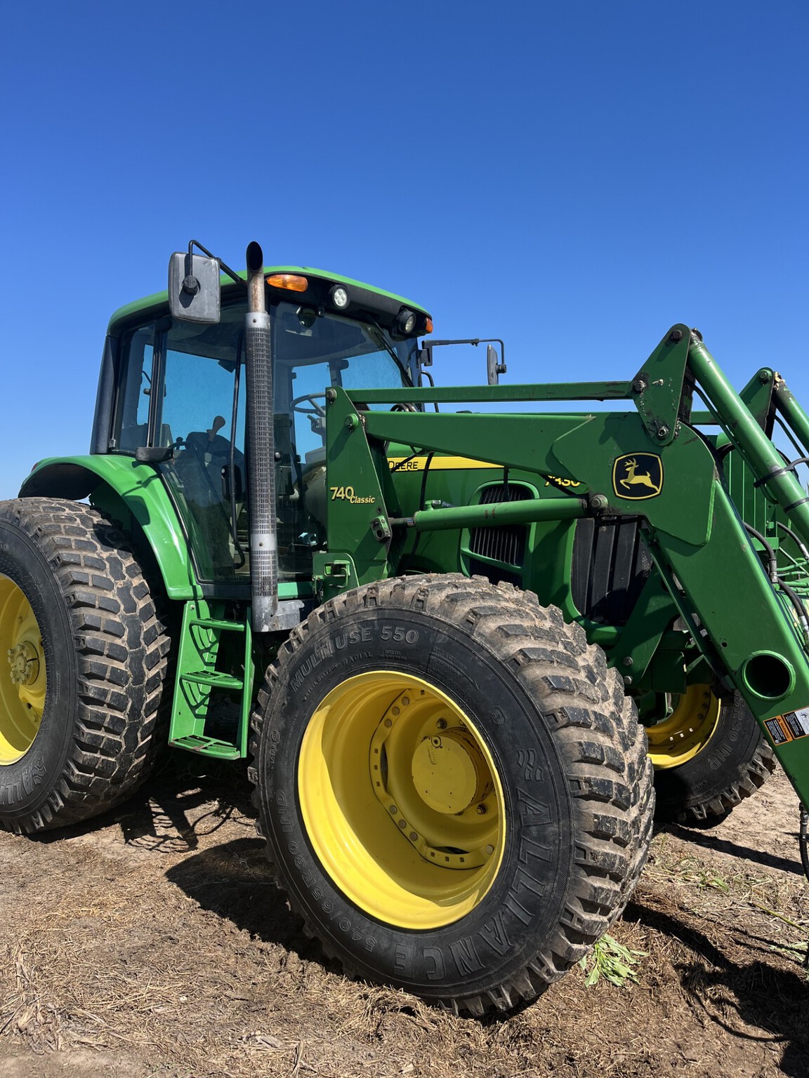   John Deere 7330 at LandMark in Gothenburg, NE