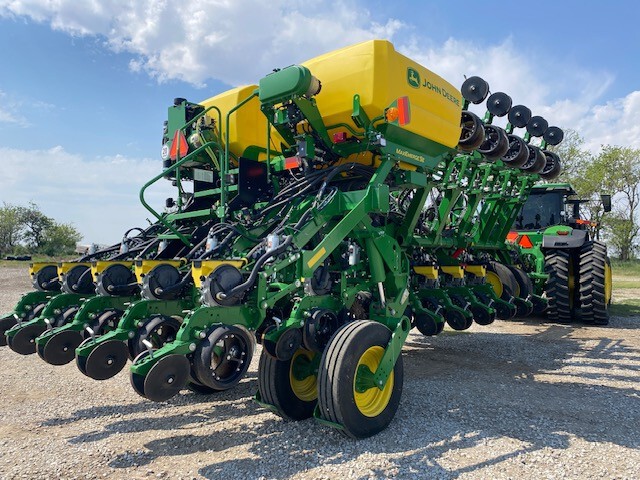  2025 John Deere 1795 at LandMark in Beatrice, NE