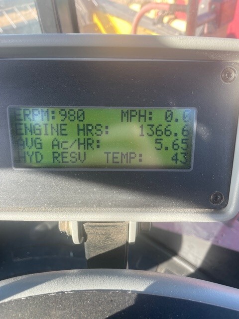  2013 NEW HOLLAND H8040 at LandMark in Phillipsburg, KS