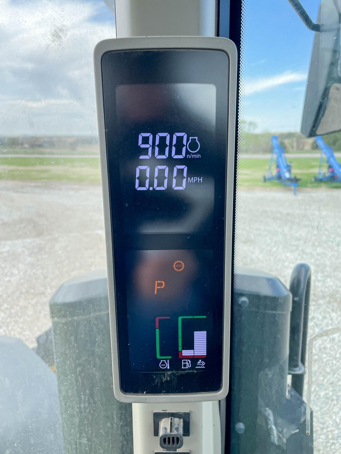  2023 John Deere 8R 370 at LandMark in Superior, NE