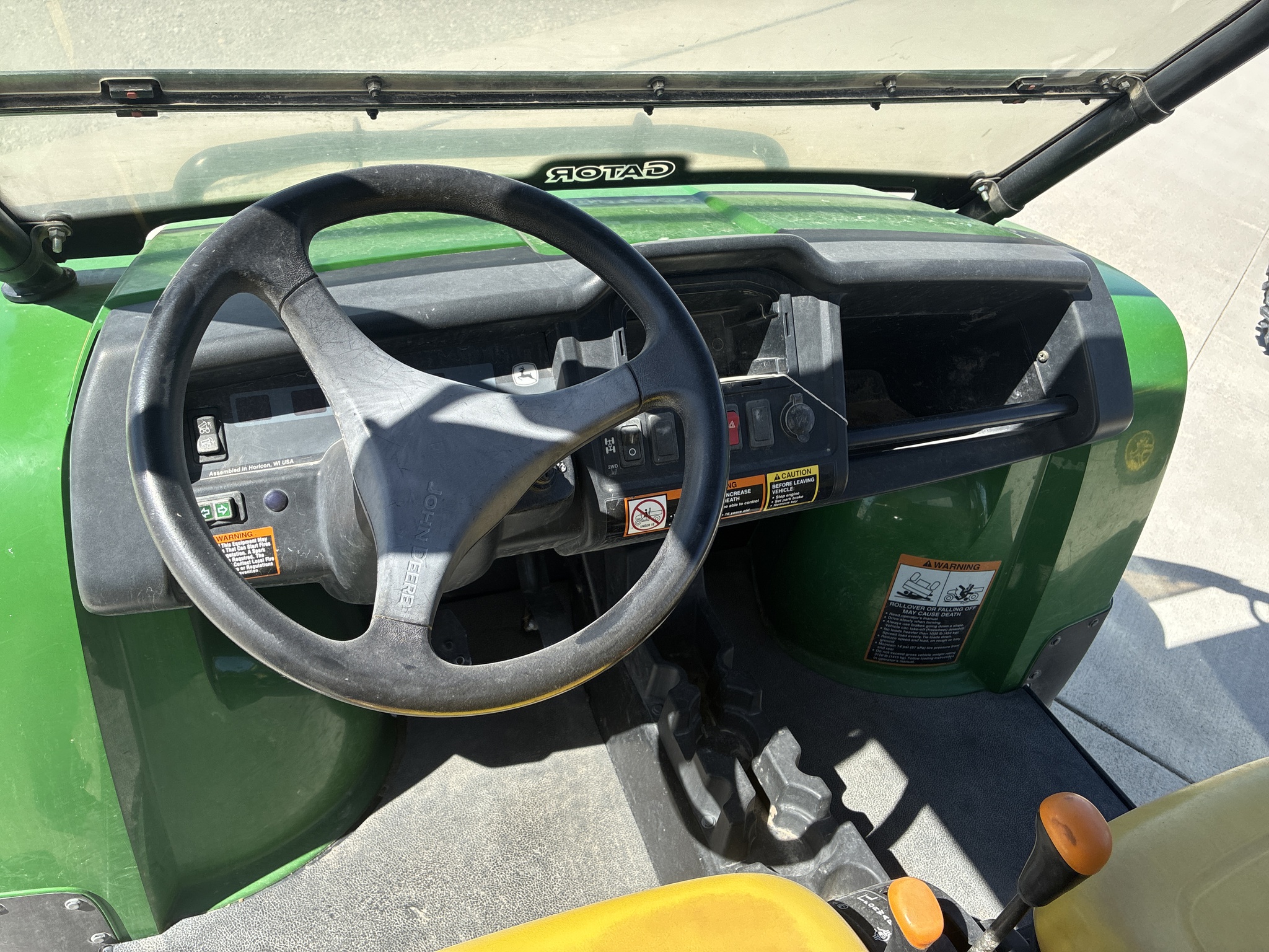  2009 John Deere XUV 620I GREEN at LandMark in Hebron, NE