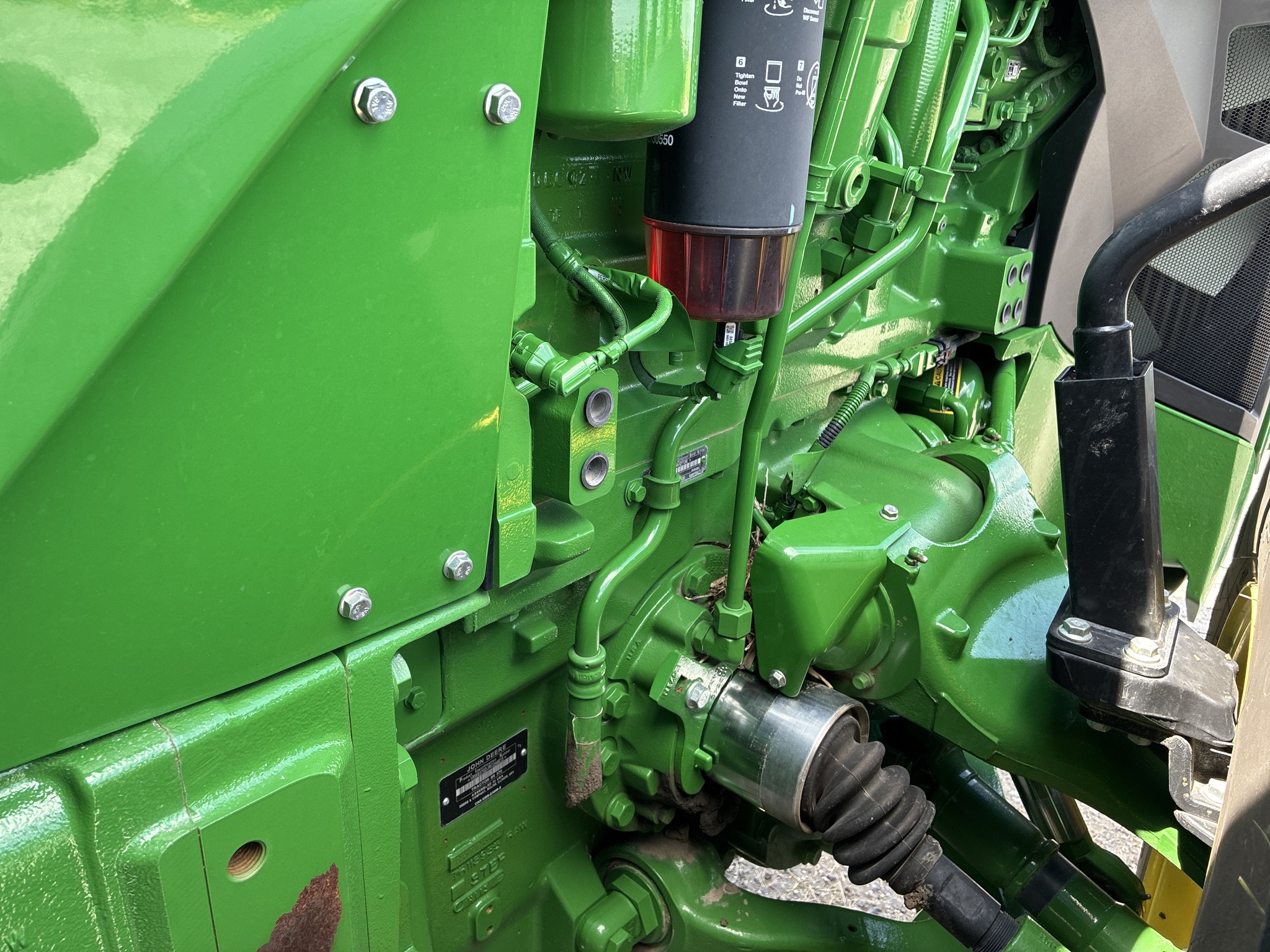  2024 John Deere 8R 370 at LandMark in Marysville, KS