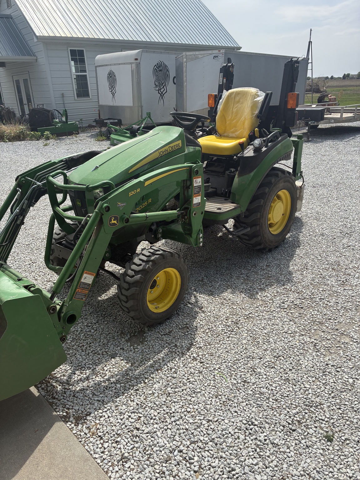  2020 John Deere 2025R at LandMark in Hastings, NE