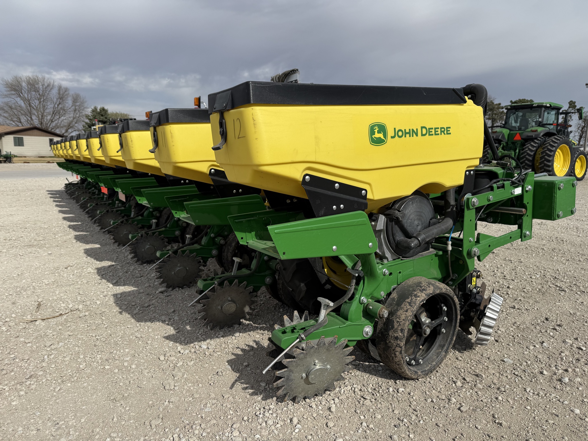  2025 John Deere 1725 at LandMark in Hastings, NE