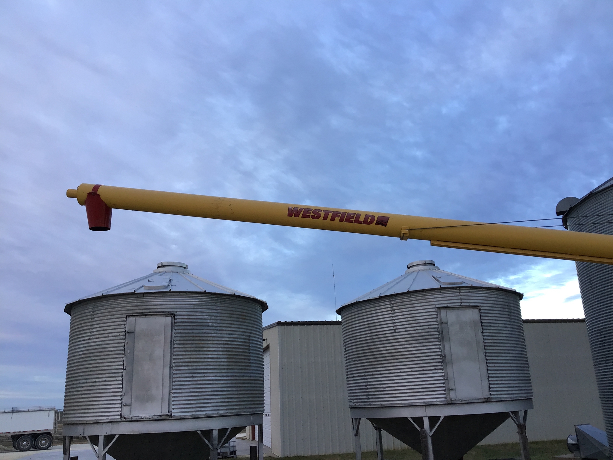   Westfield MKX 100-73 at LandMark in Smith Center, KS