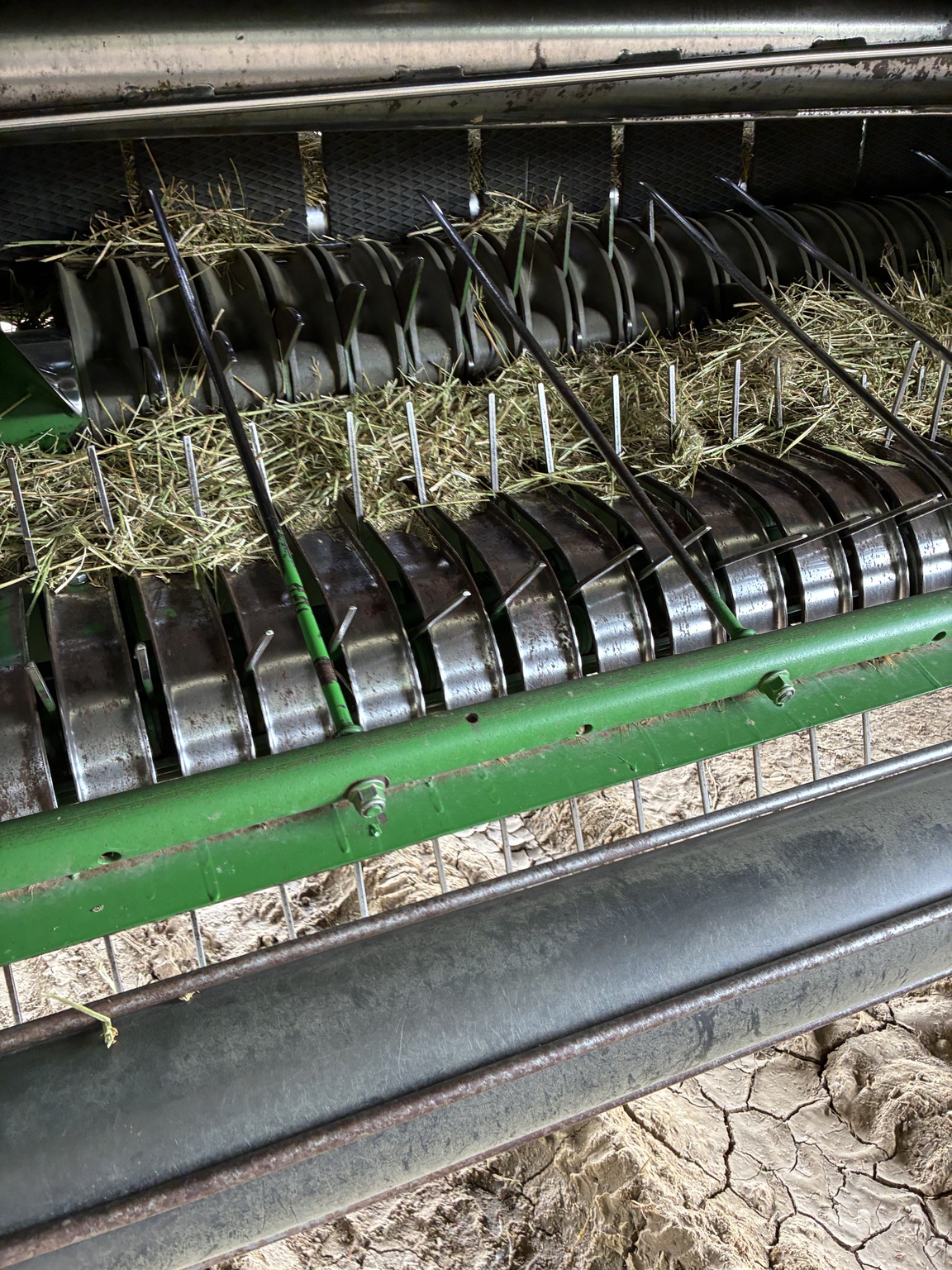  2013 John Deere 569 at LandMark in Arapahoe, NE