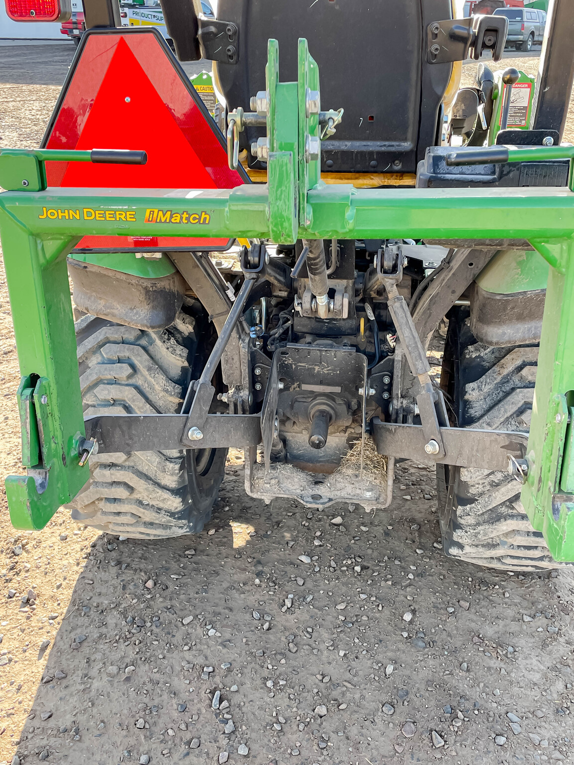  2022 John Deere 1025R at LandMark in Gothenburg, NE