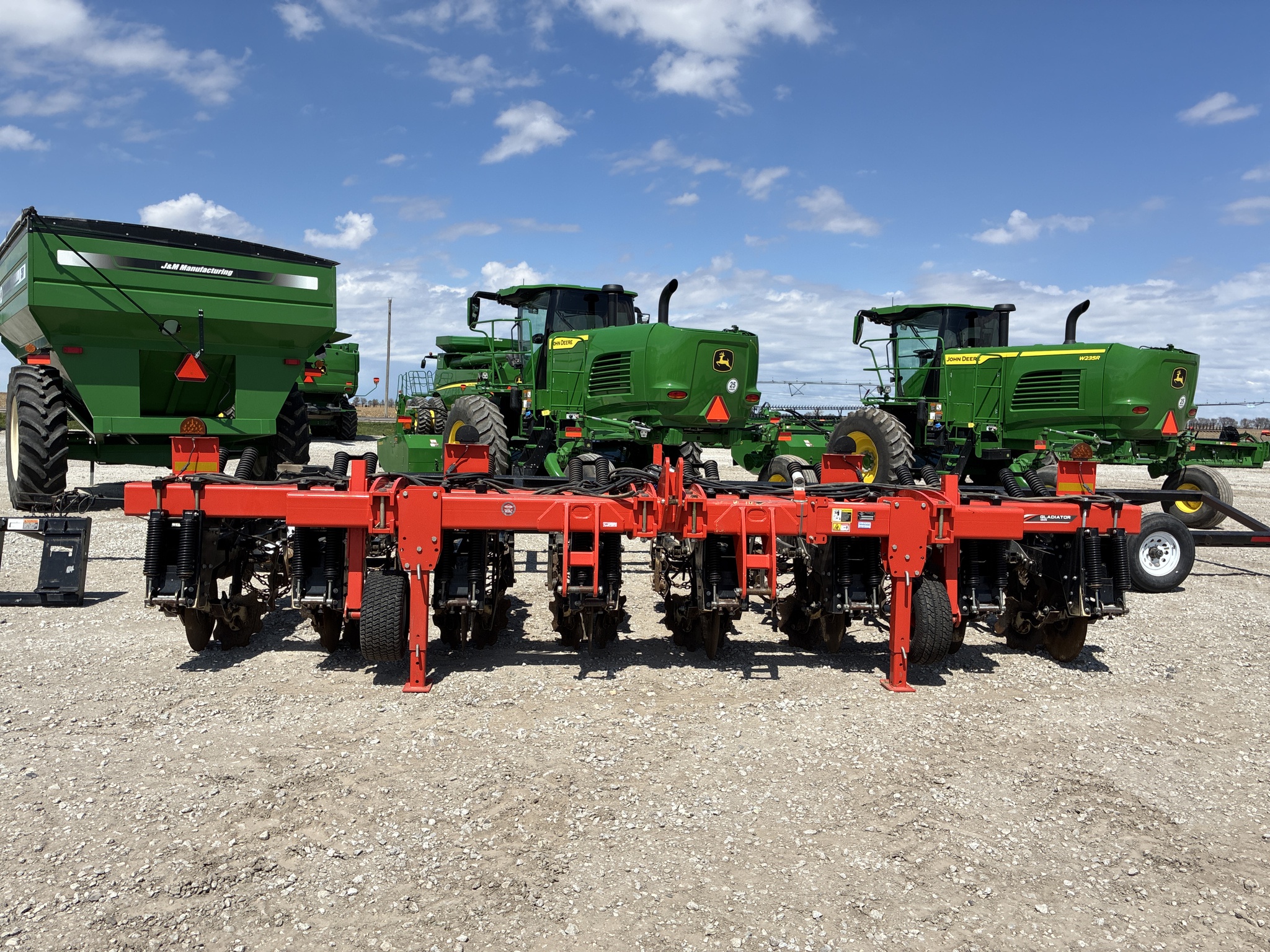  2019 Kuhn Krause 1205M-830R at LandMark in Fairfield, NE