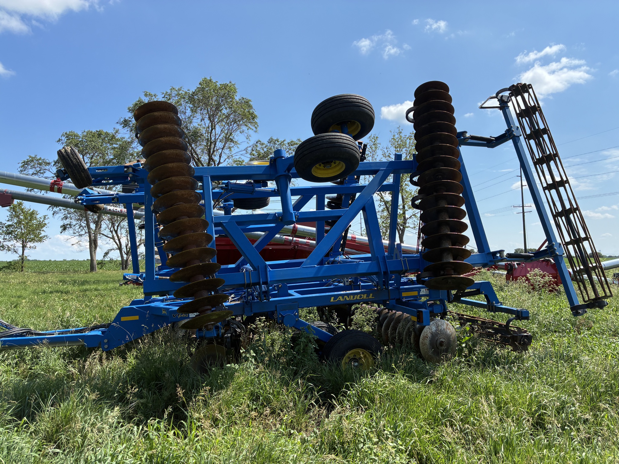   Landoll 7431-33 at LandMark in Hebron, NE