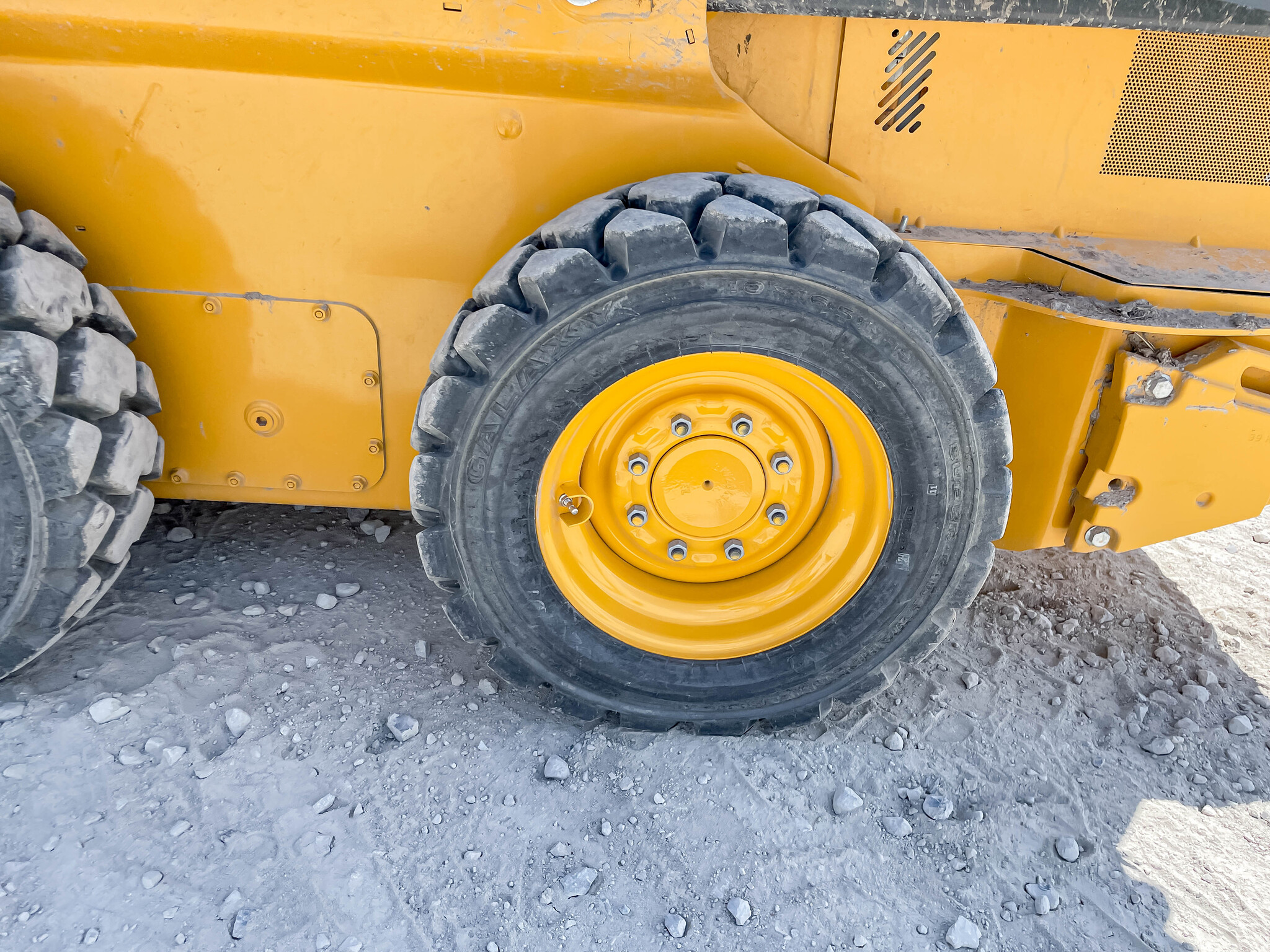  2023 John Deere 324G at LandMark in Hebron, NE