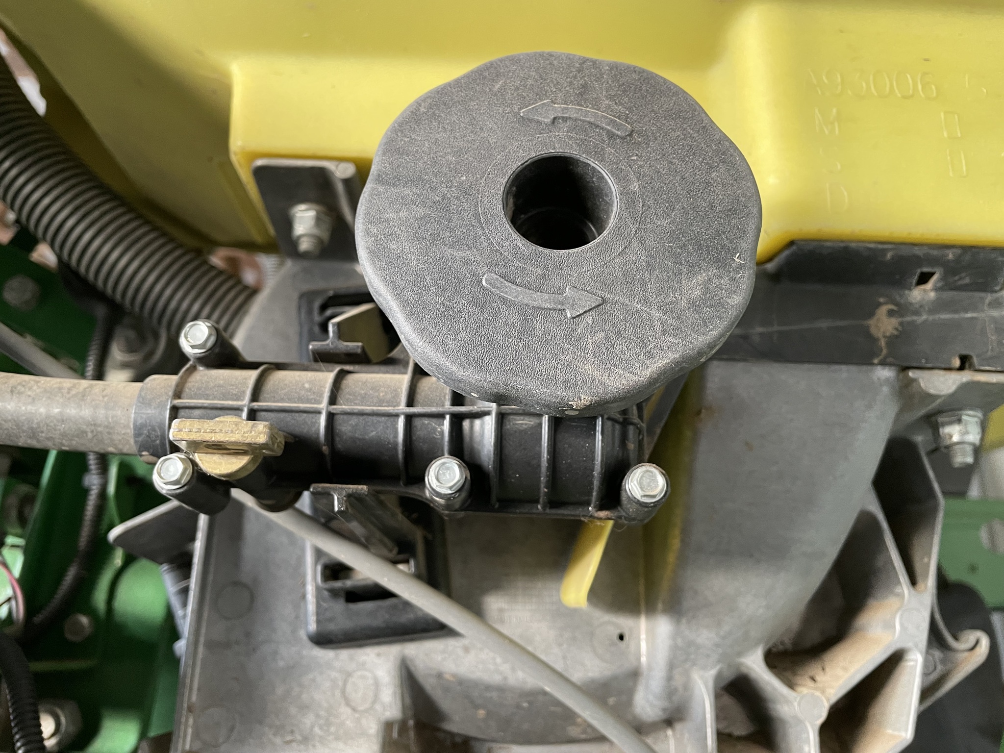  2005 John Deere 1720 at LandMark in Lexington, NE